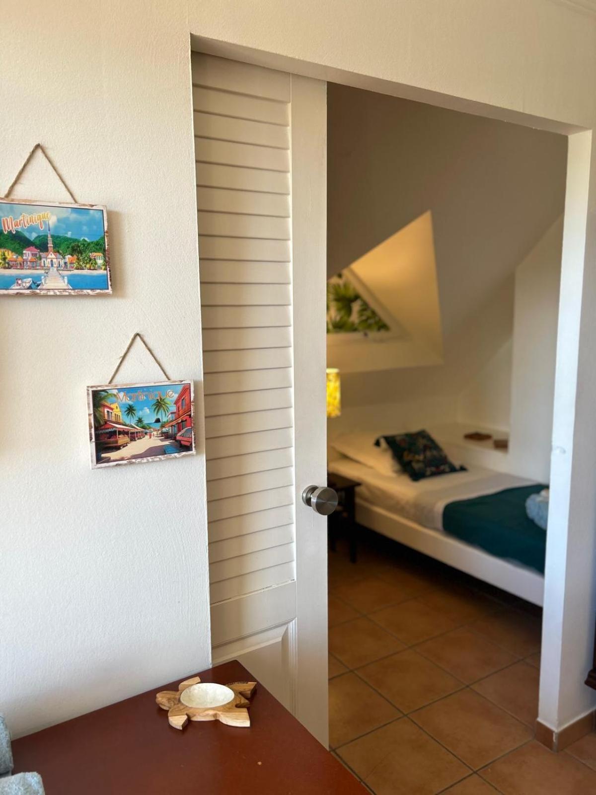 Ti Cocotier Vue 2 A 6 Personnes Village Pierre Et Apartment Sainte-Luce