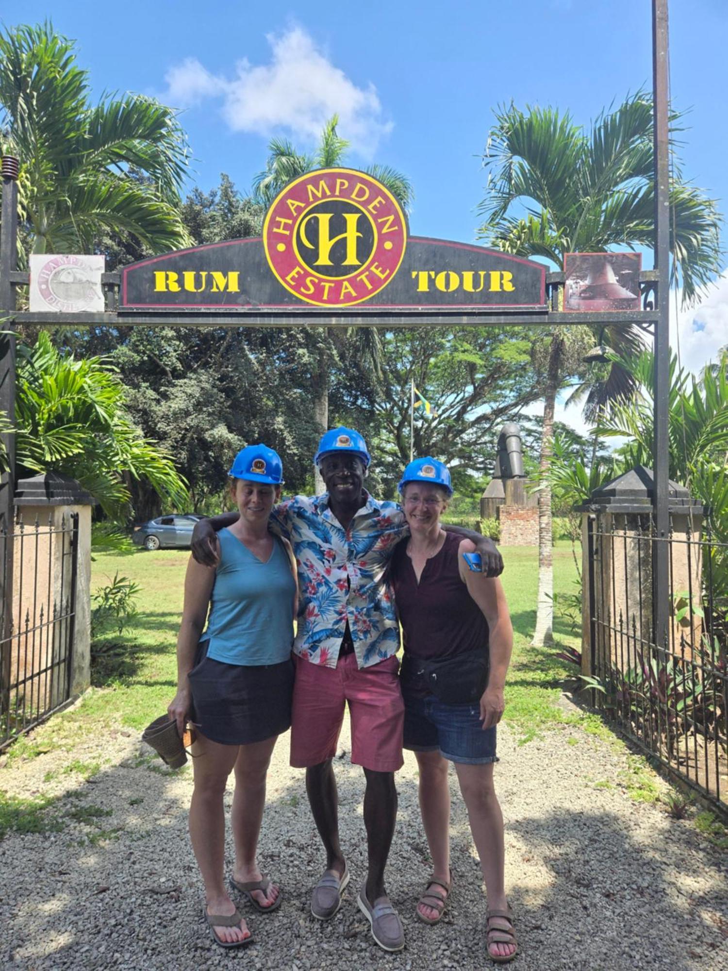 Takuma Boutque & Montego Bay
