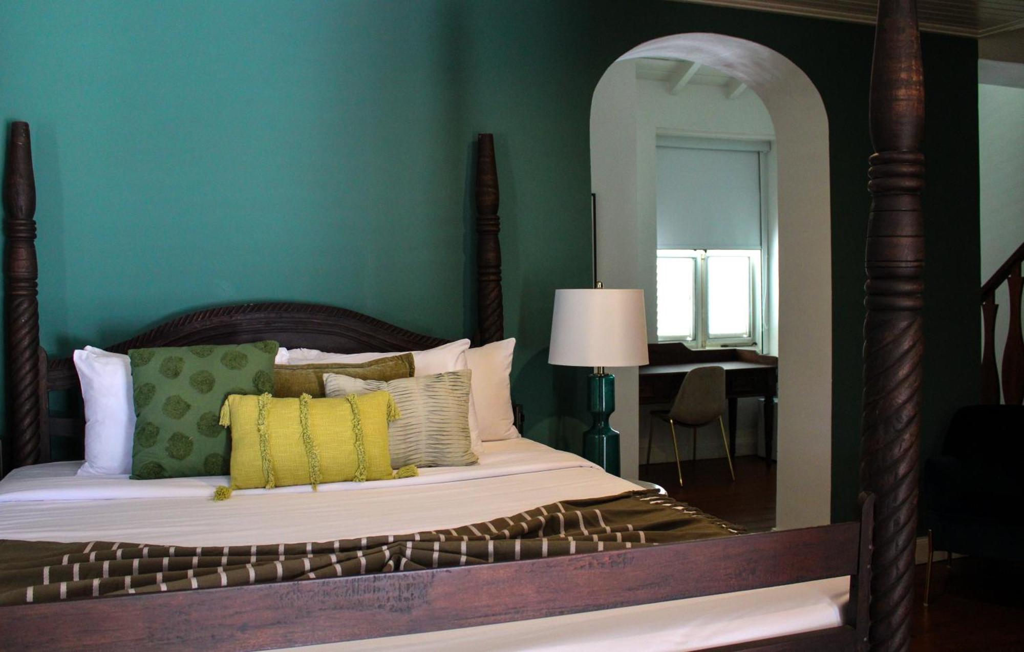Kura Botanica 4* Willemstad