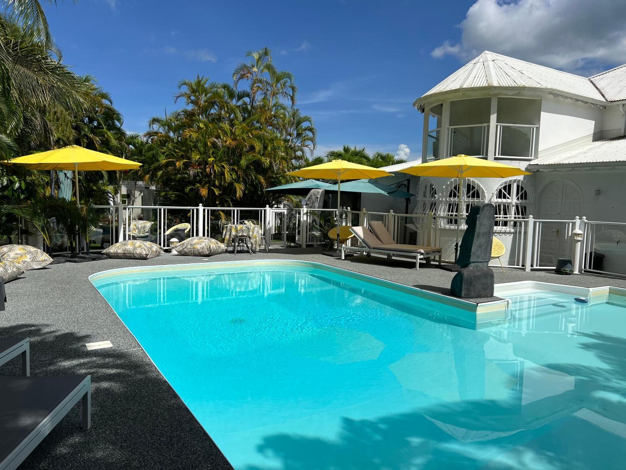 Villa Lord Domaine - Piscine & - Bar & Lounge - Restaurant Gastronomique *