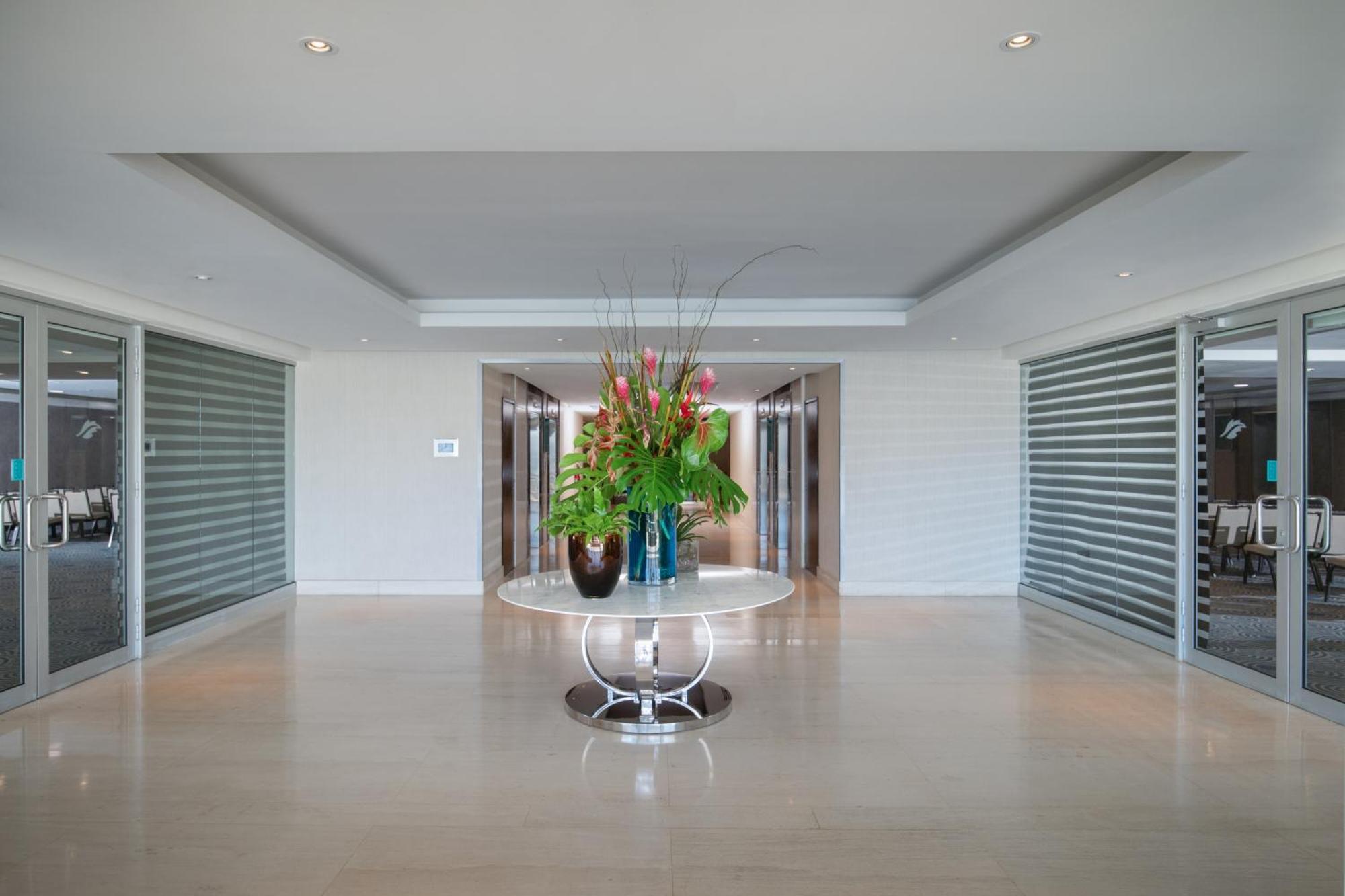 Embassy By Hilton Hotel 4*