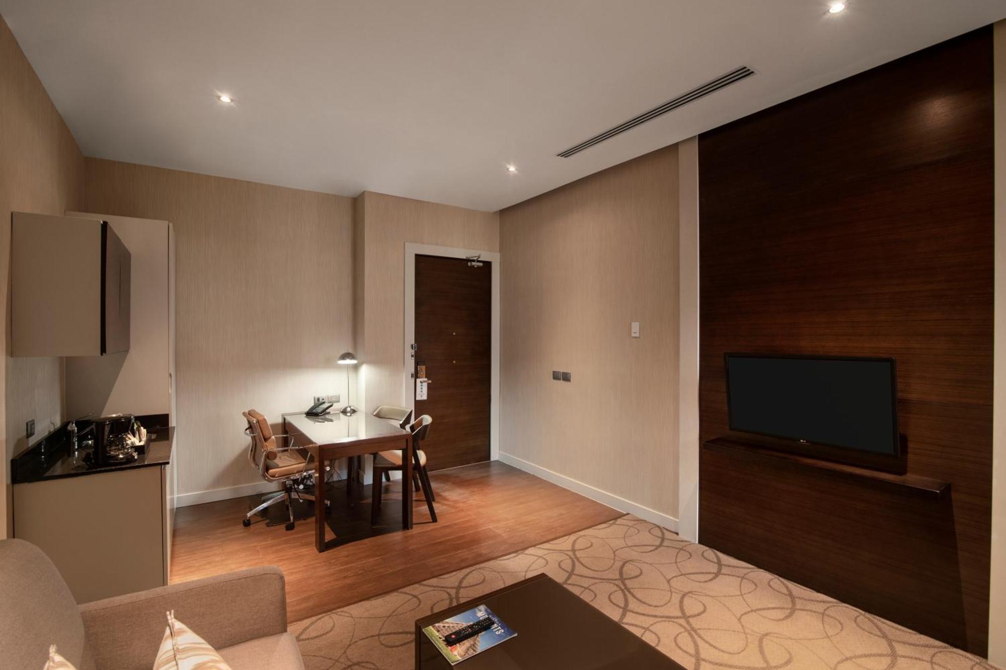 Embassy By Hilton Hotel