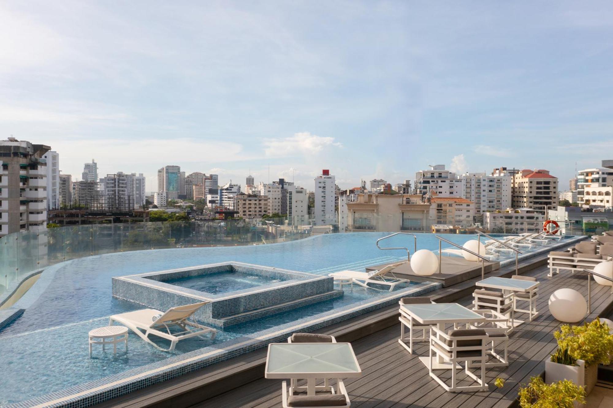 Embassy By Hilton Hotel Santo Domingo