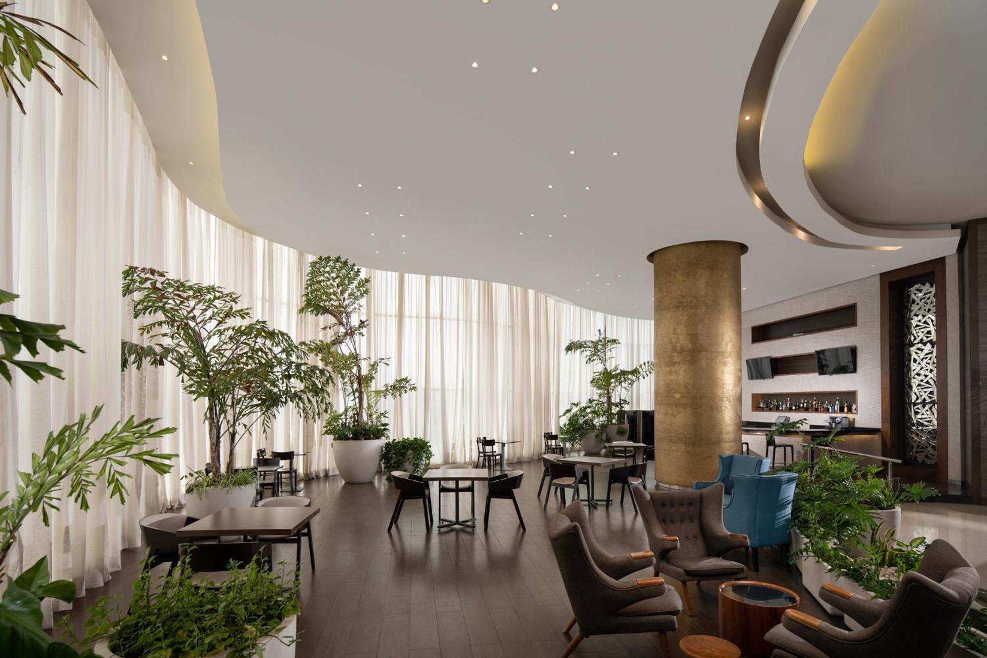 Embassy By Hilton 4*
