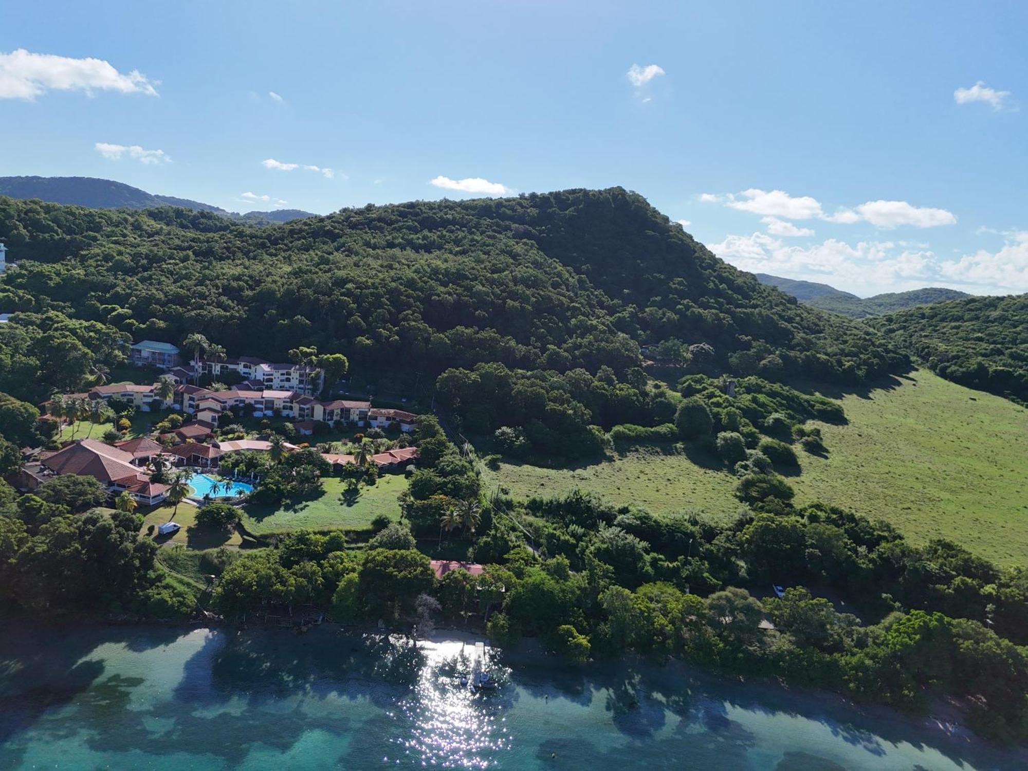 Les Pieds Dans L'eau Avec Base De Loisir Dans Un Lieu Idyllique- The B-caritan Apartment Sainte-Anne