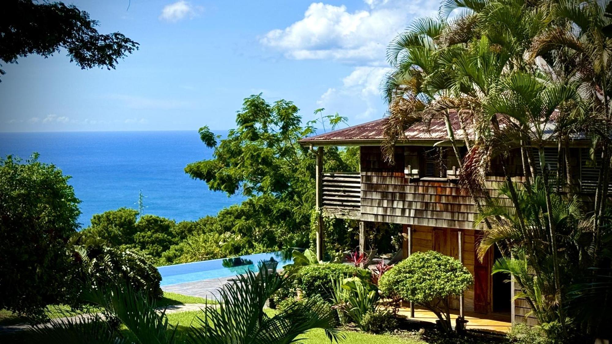 Habitation Cafeiere Samana Beausejour - Guest house Pointe-Noire