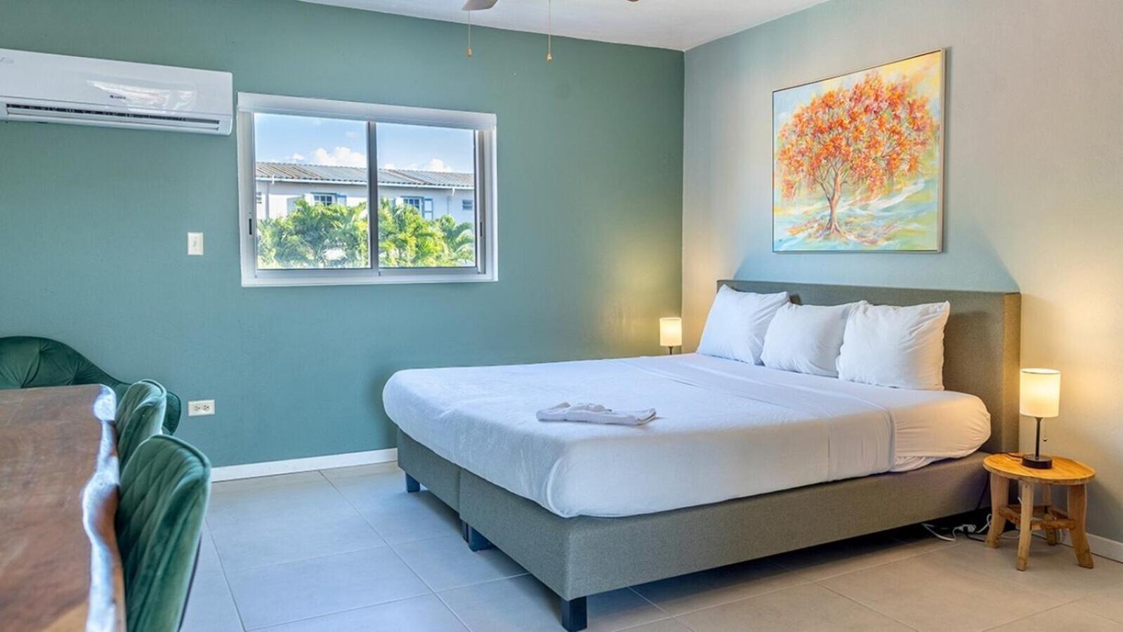 Talk Of The Town & - St Eustatius Aparthotel