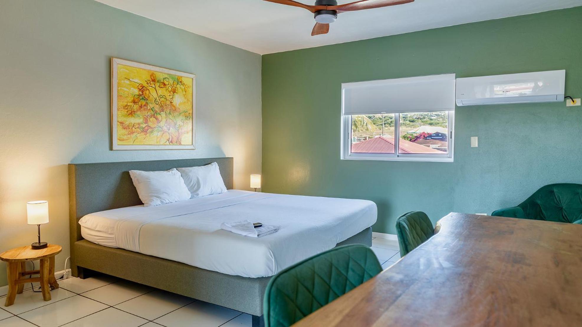 Talk Of The Town & - St Eustatius Aparthotel