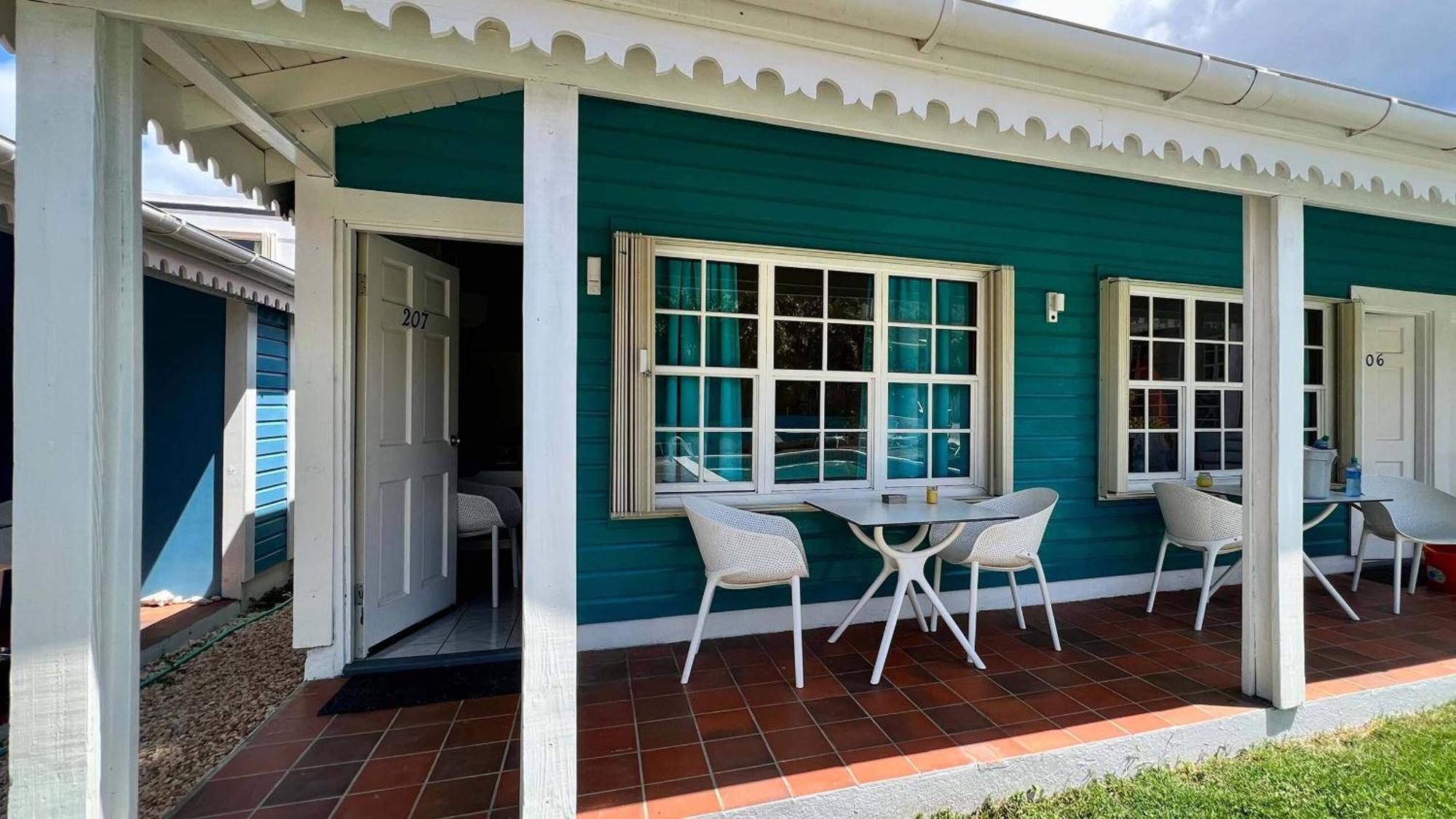 Talk Of The Town & - St Eustatius Aparthotel *