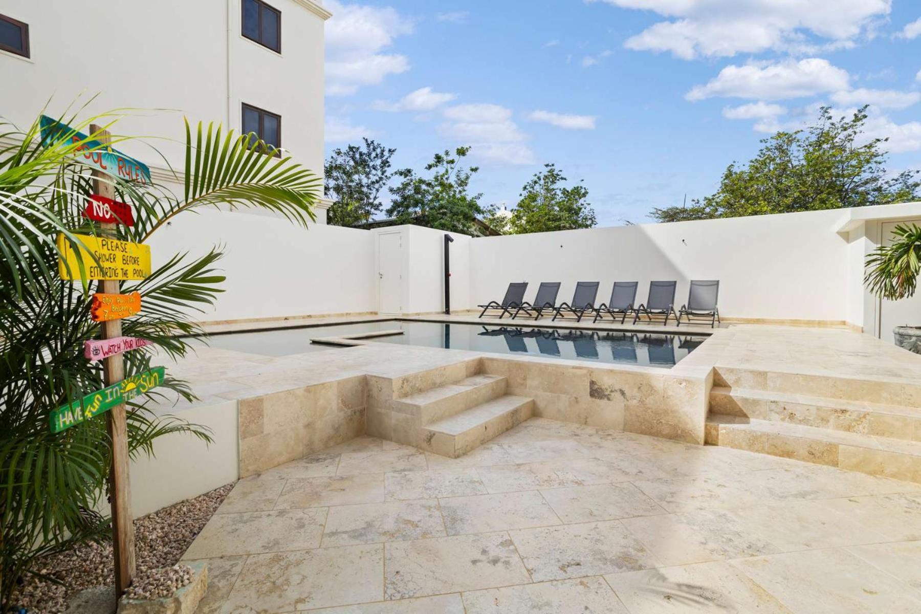 Bonaire 17 With Communal Pool And Diving Facilities