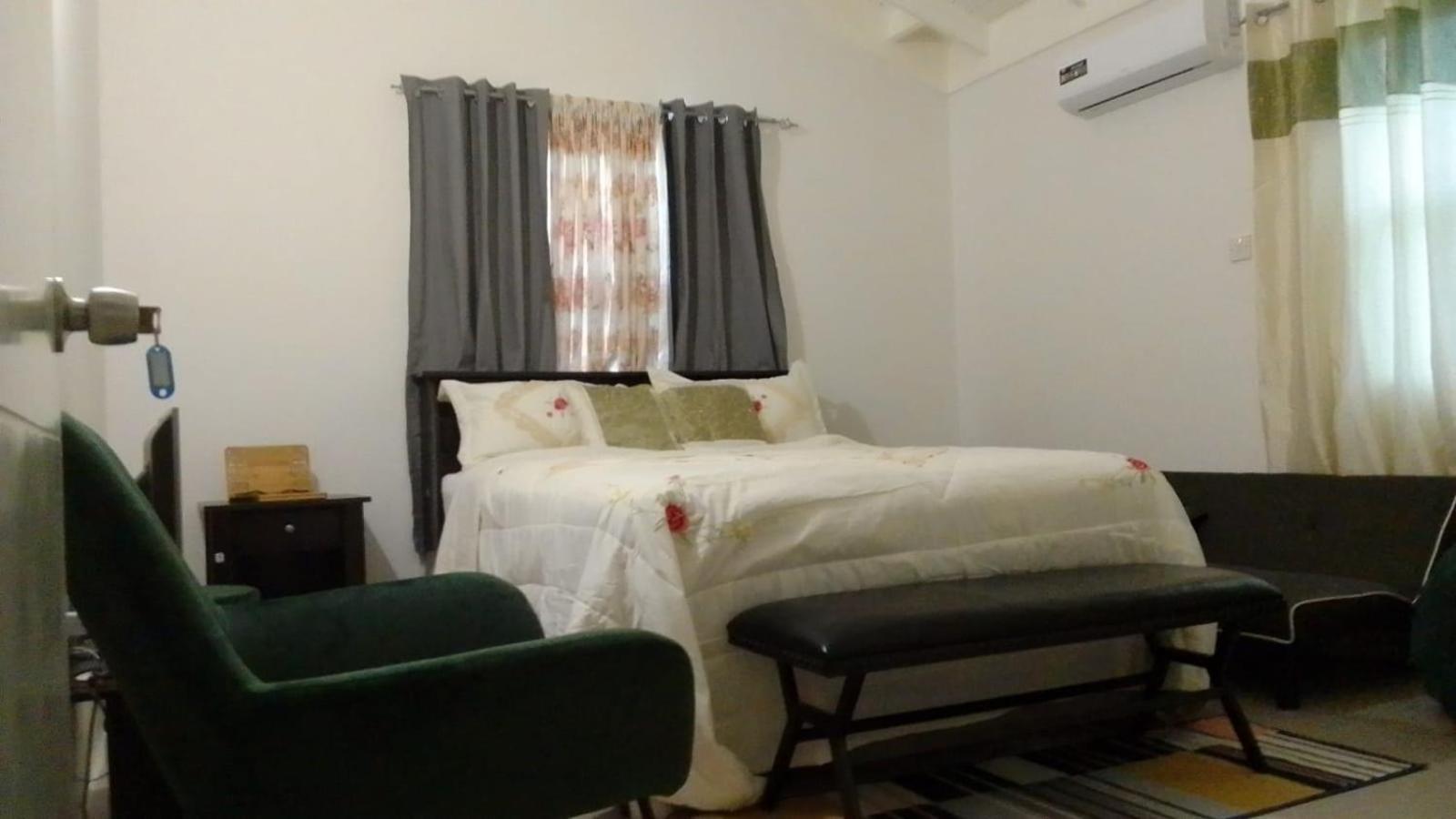 J Ochi Apartment