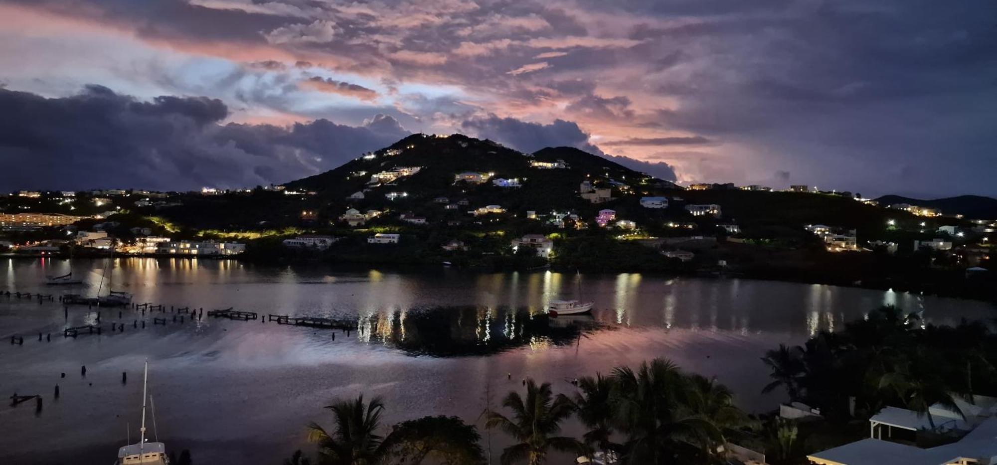 Les Balcons D'oyster Pond Resort