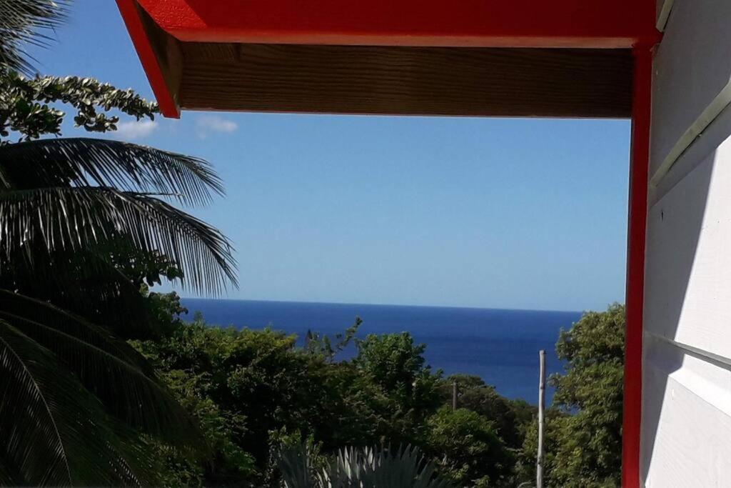 Sur Pilotis Vue Deshaies