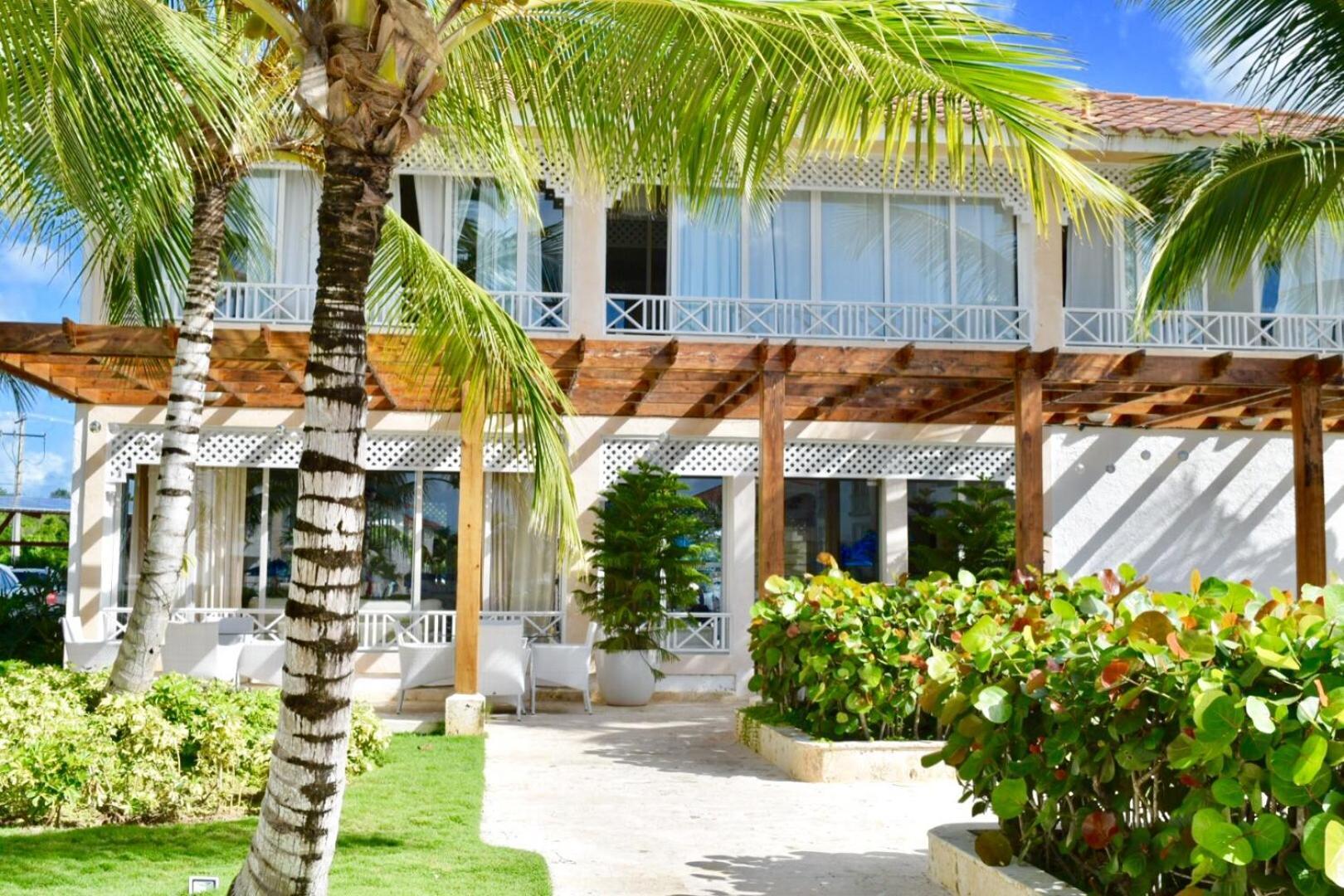 Ocean Front 3br At Cadaques Caribe * Bayahibe