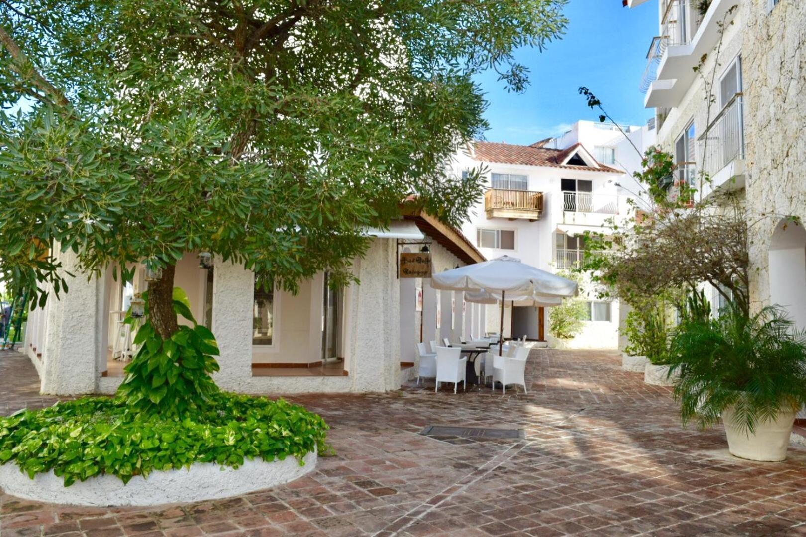 Ocean Front 3br At Cadaques Caribe