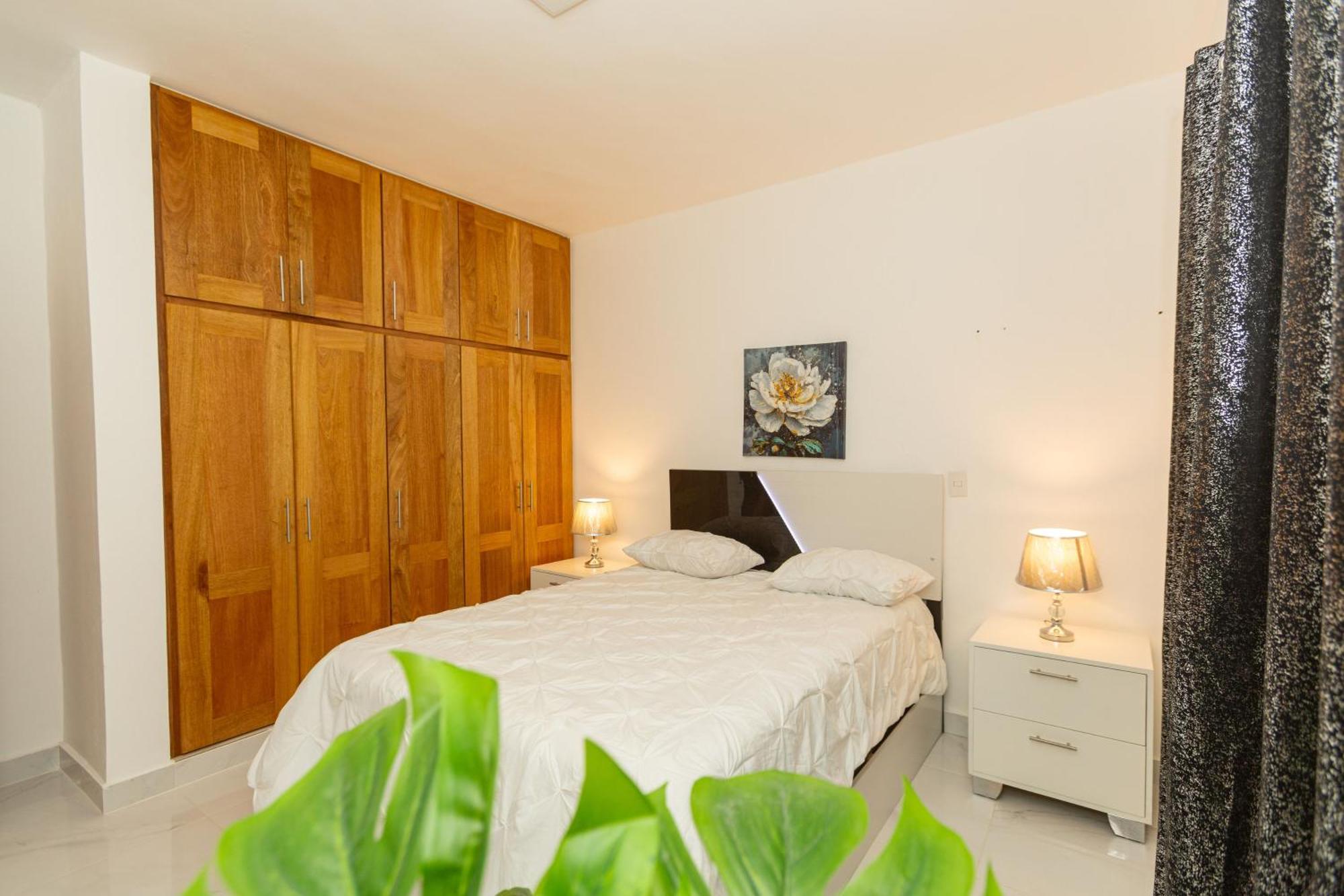 Crown Ll-guest Friendly-3 Bedrooms-pool-close To Everything! Apartment *
