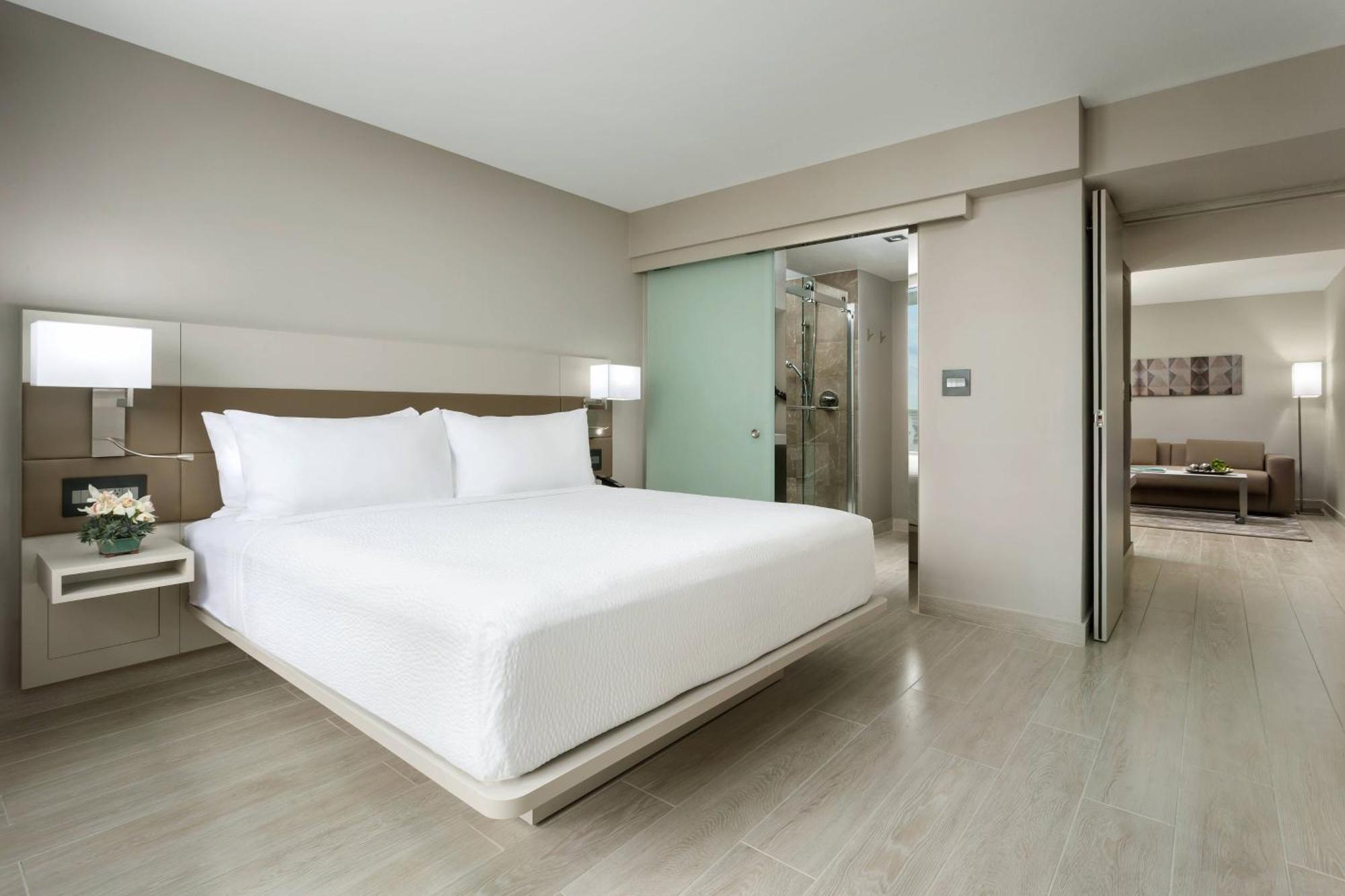 Hotel Ac By Marriott Condado 4*