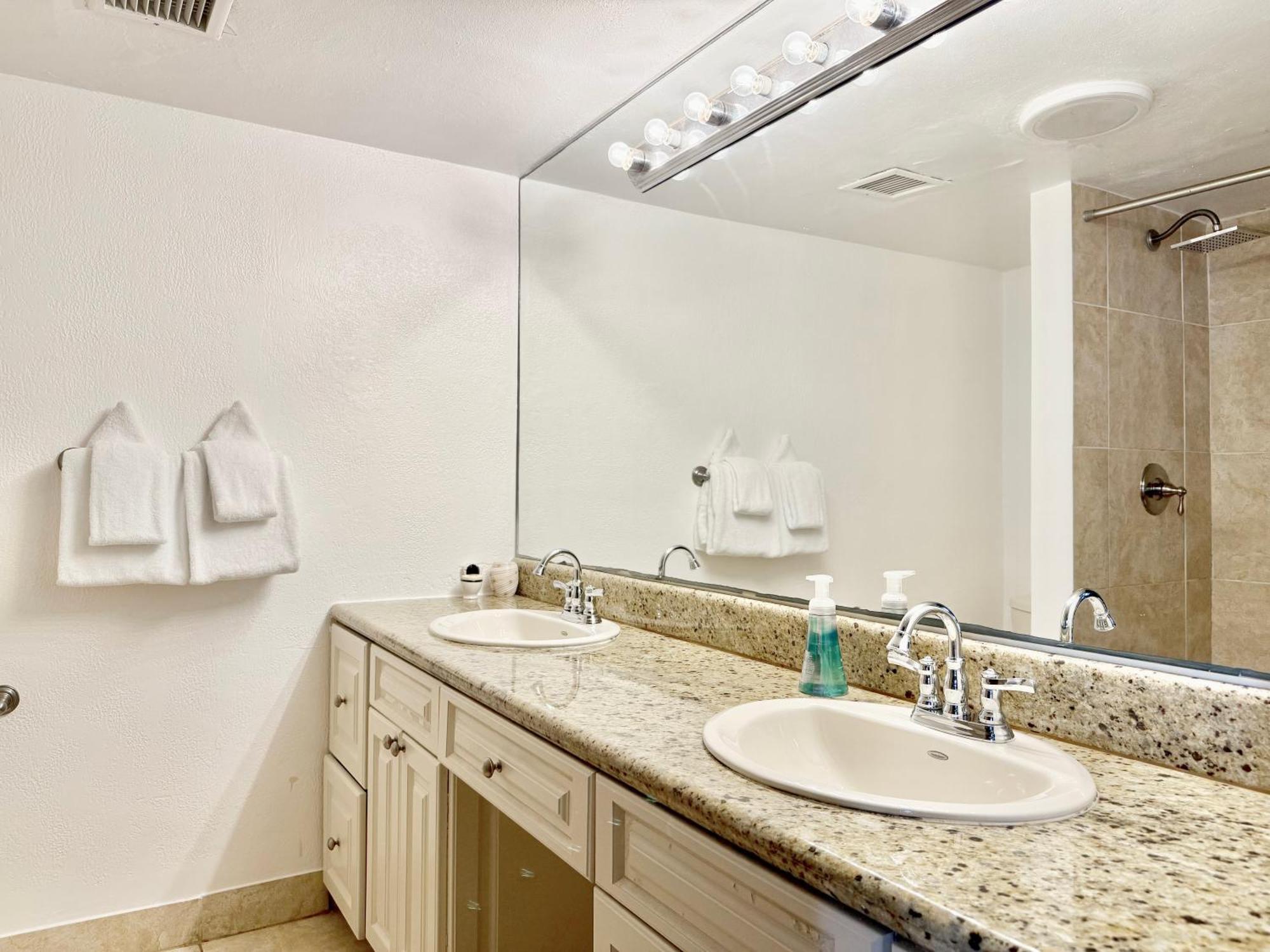 Sapphire Beachfront Free Wi - Fi! - Save! * East End (Saint Thomas)