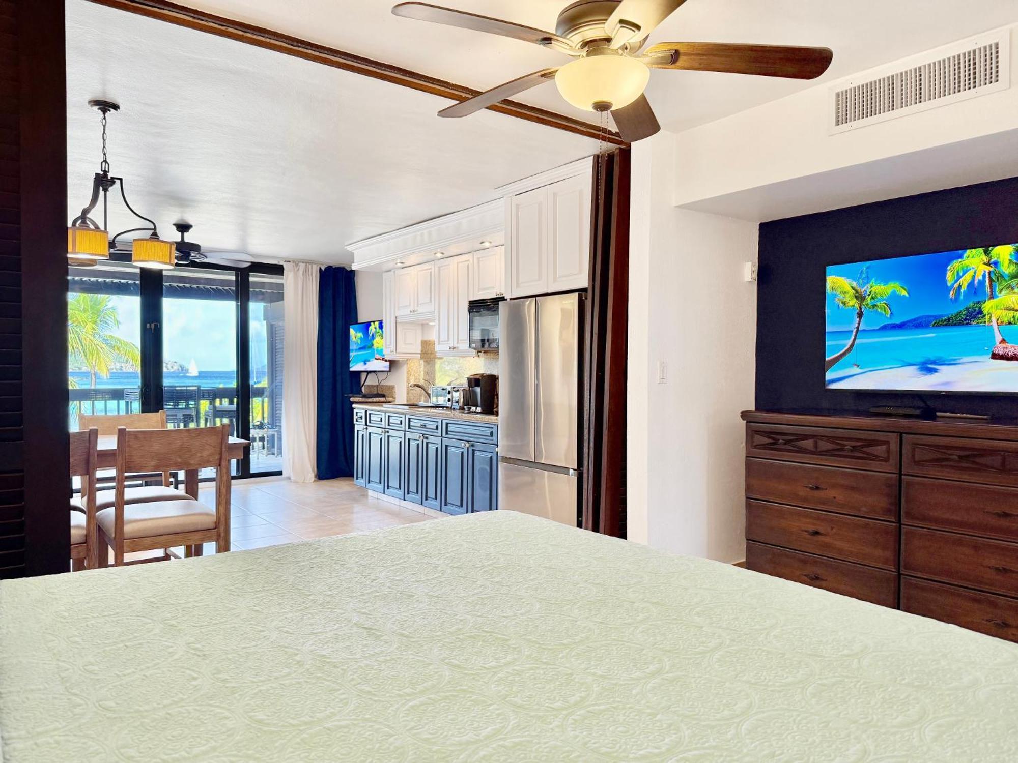 Sapphire Beachfront Free Wi - Fi! - Save! * East End (Saint Thomas)