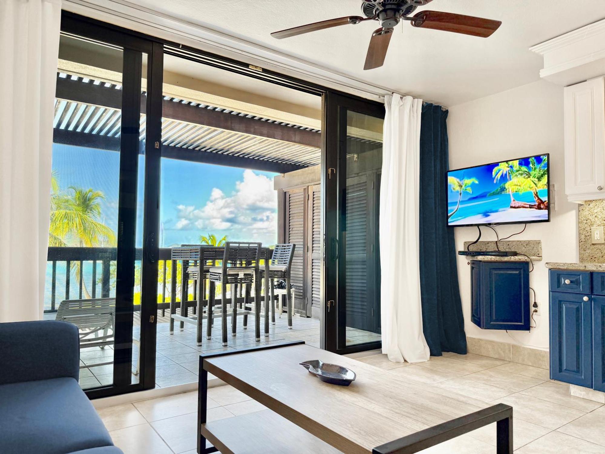 Apartment Sapphire Beachfront Free Wi - Fi! - Save! *