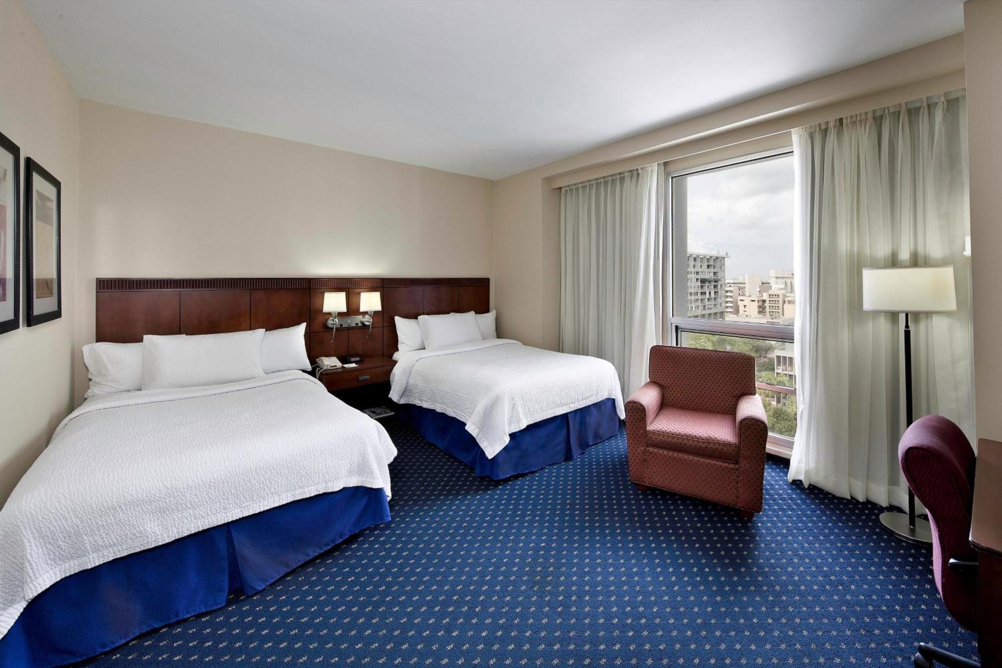 Courtyard By Marriott Miramar