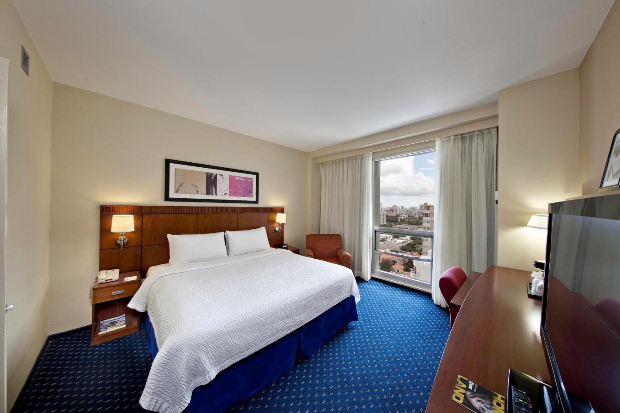 Hotel Courtyard By Marriott Miramar San Juan