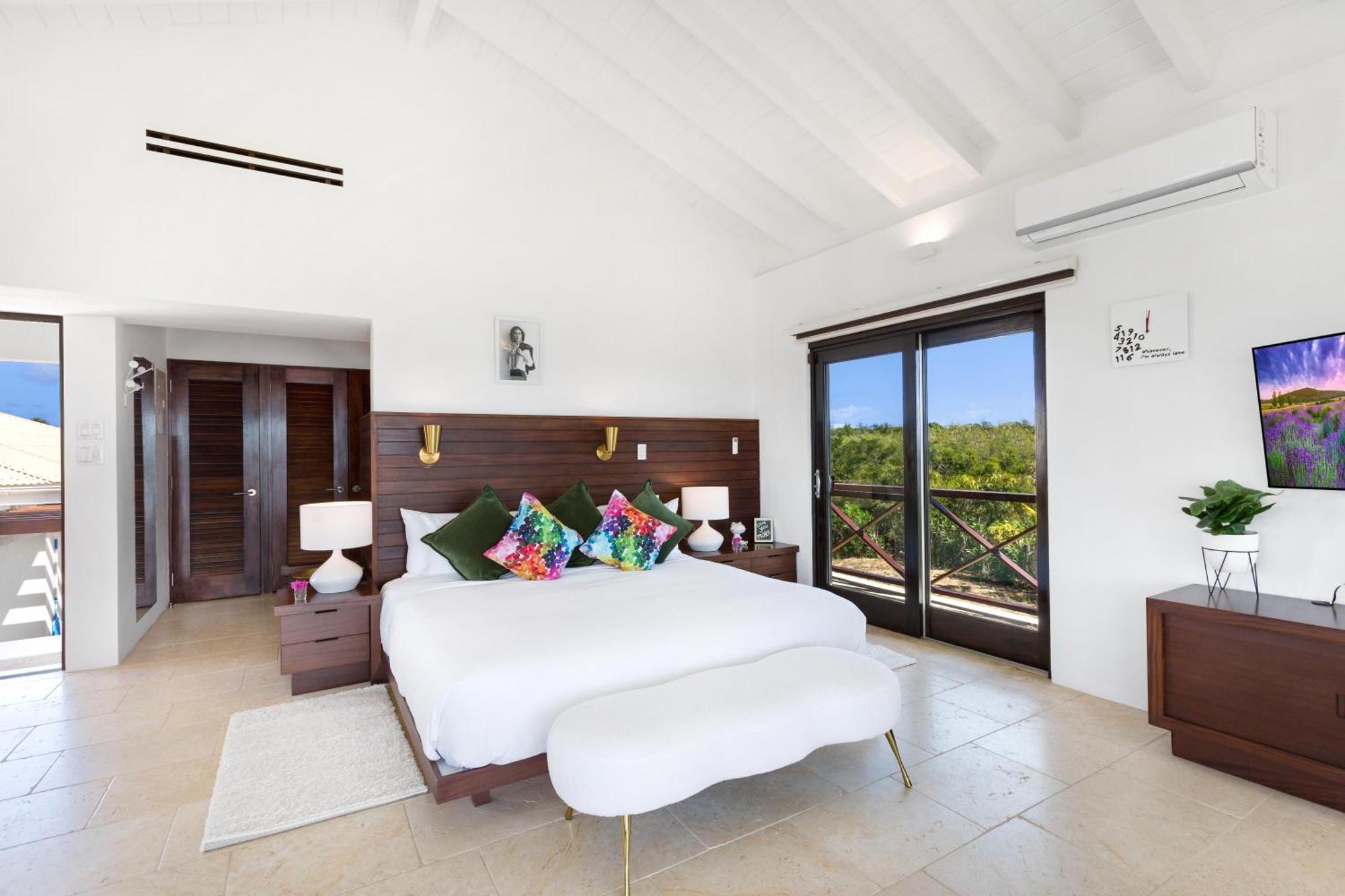 Songbird 4 Bedroom Anguilla * The Valley