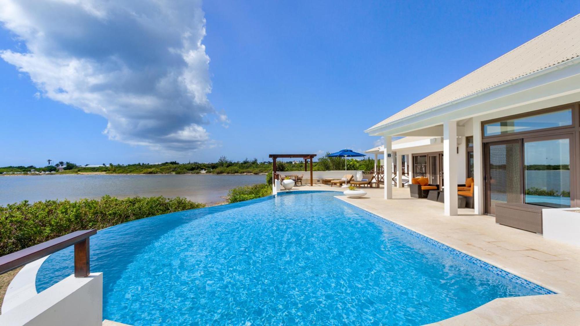 Songbird 4 Bedroom Anguilla Apartment The Valley