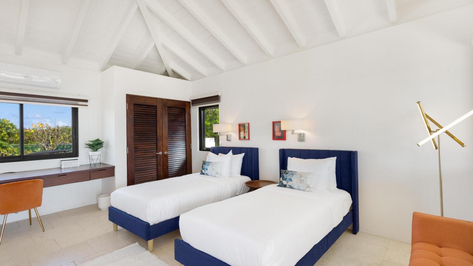 Apartment Songbird 4 Bedroom Anguilla *