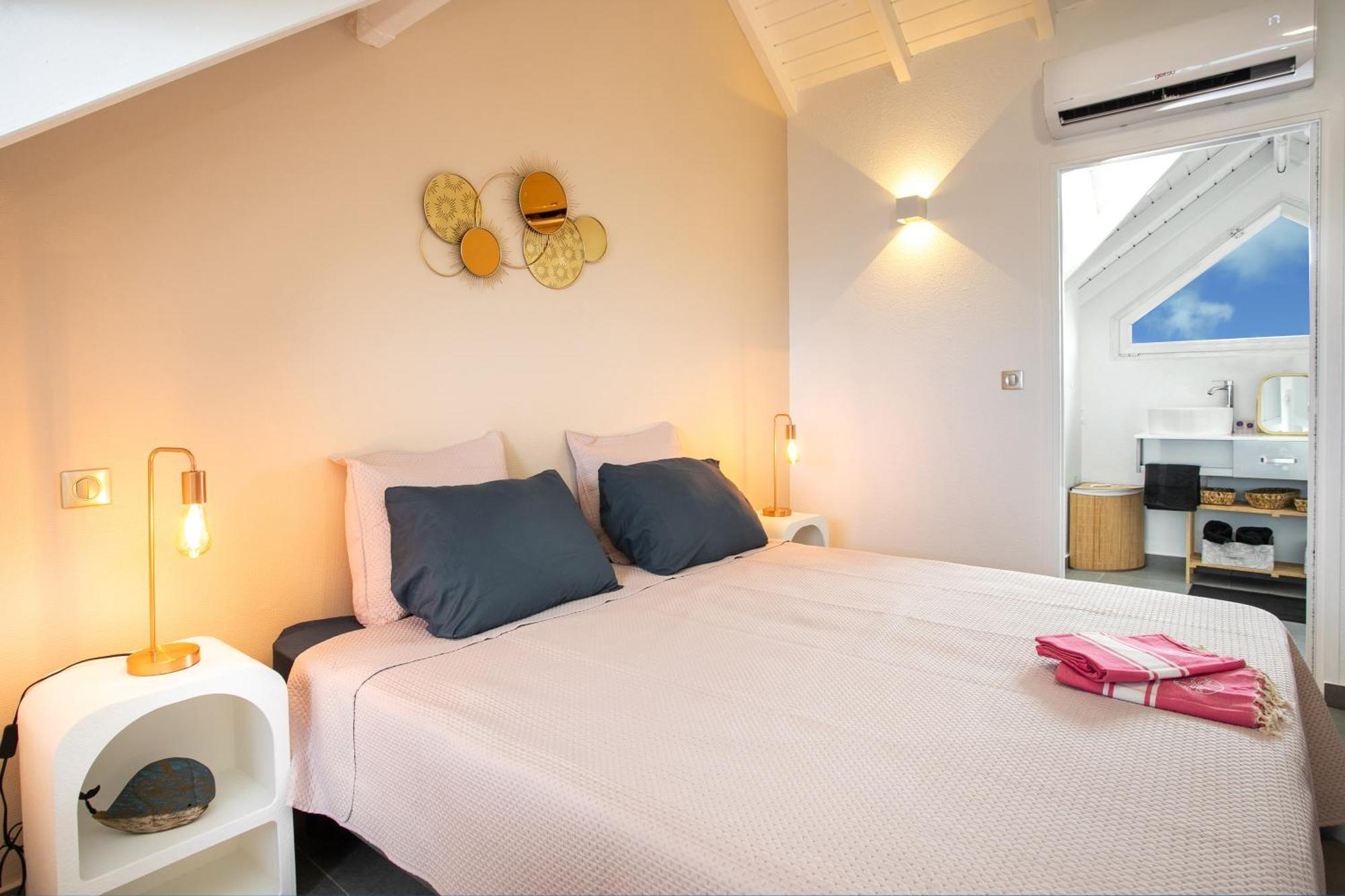 Sur La De - Entierement Renove - 2ch Duplex - 6p * Grand Case