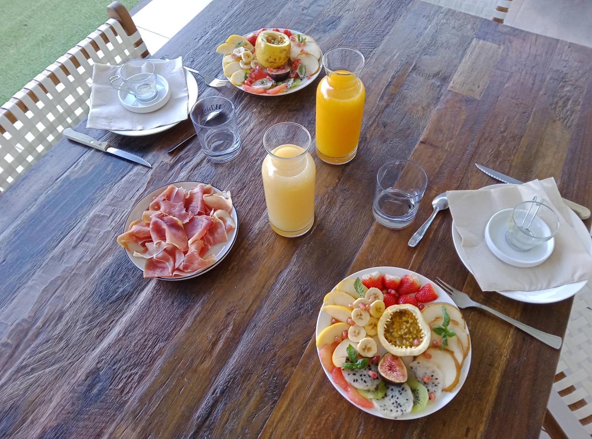 D'hote Friar's Bay Bed & Breakfast