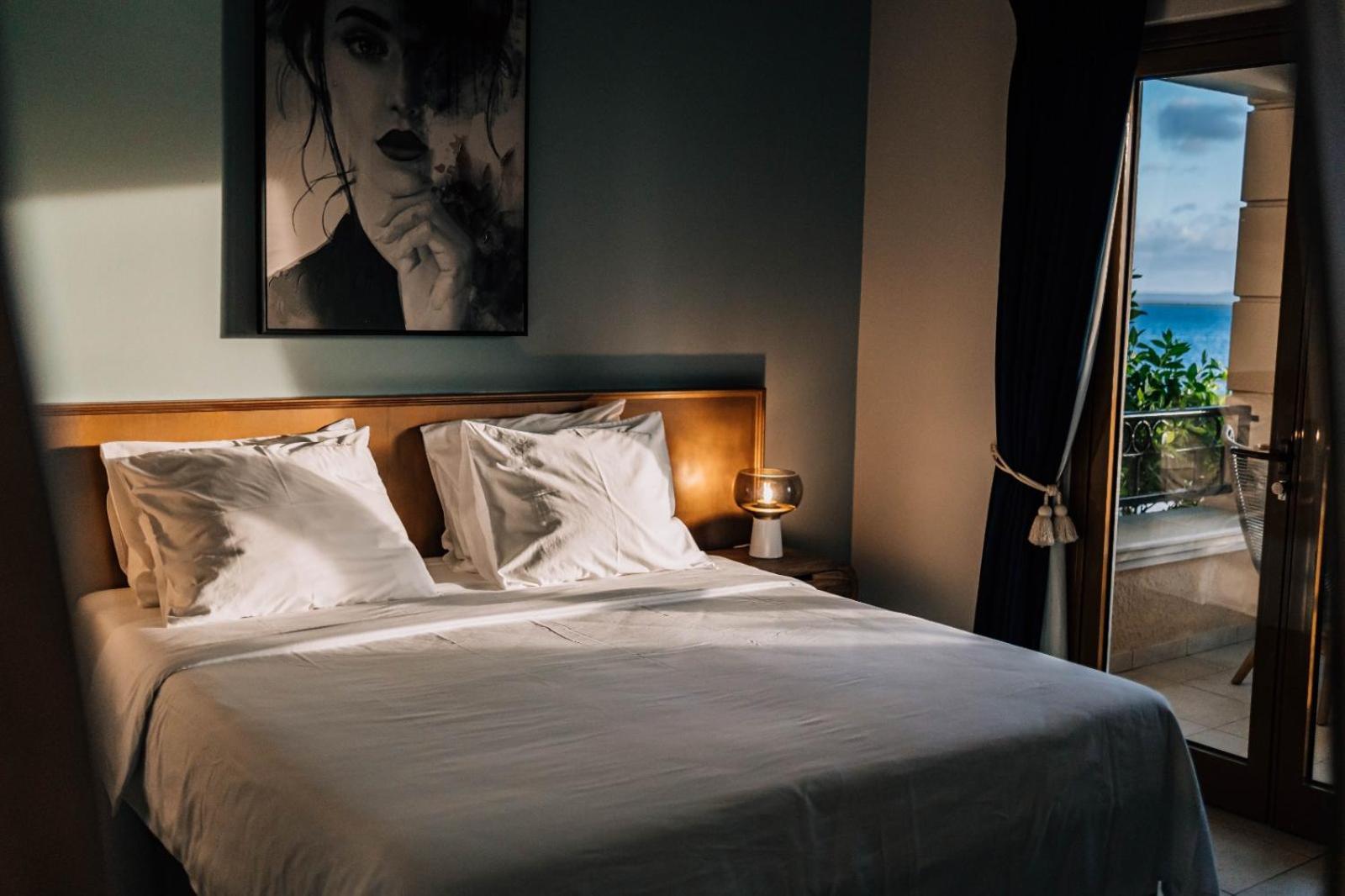 Hotel The Bellafonte - Luxury Oceanfront 4*