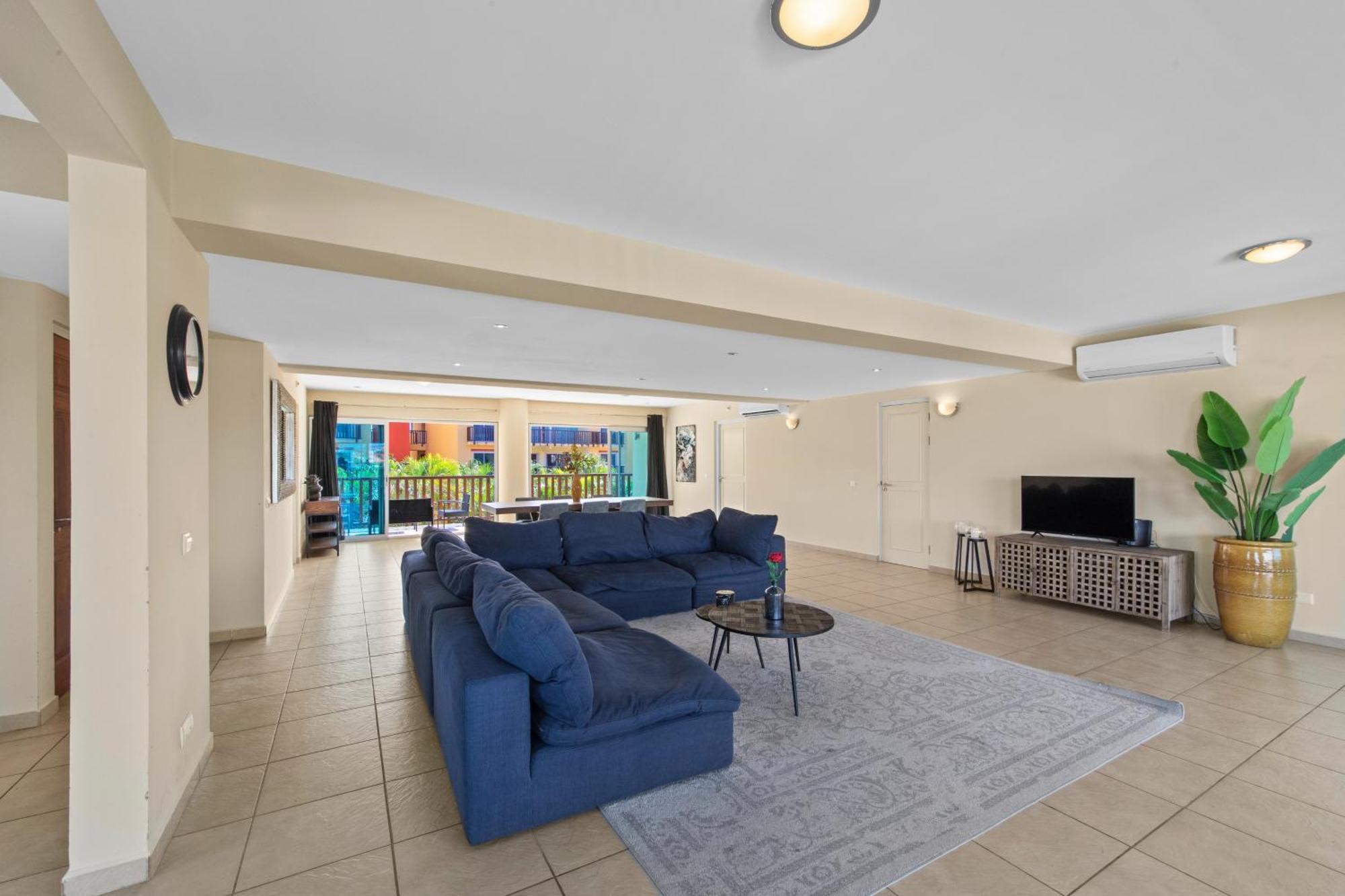 Apartment Ruim Met Adembenemend Uitzicht Op De Jachthaven *