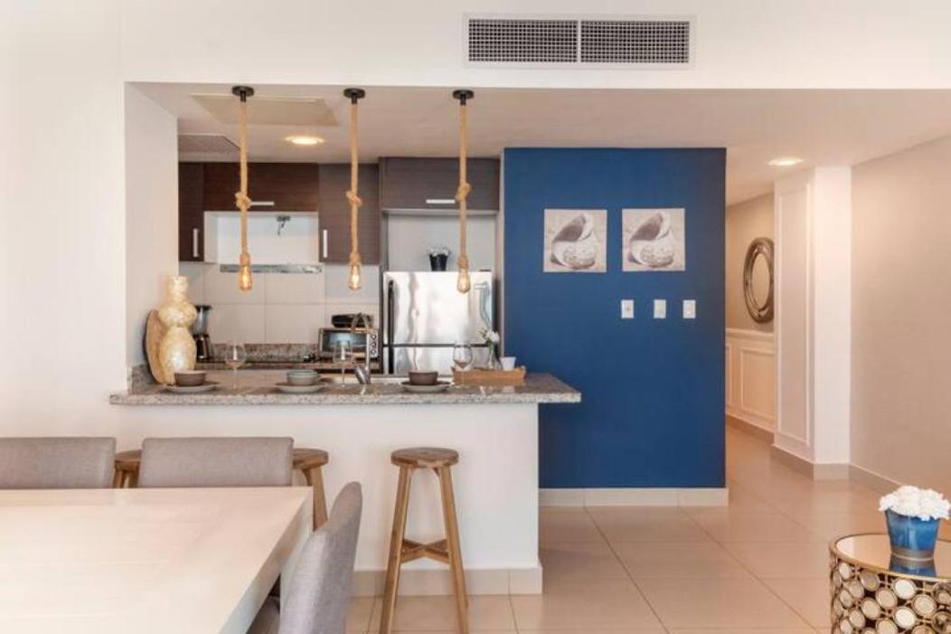 Luxury Beachfront 2br At Olas, Apartamento *