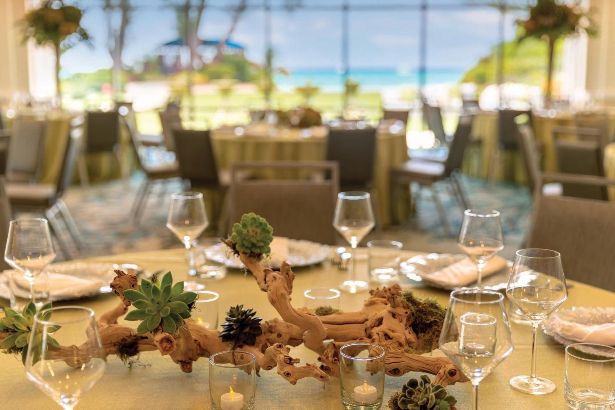 The Westin Grand Cayman Seven Mile & 4*