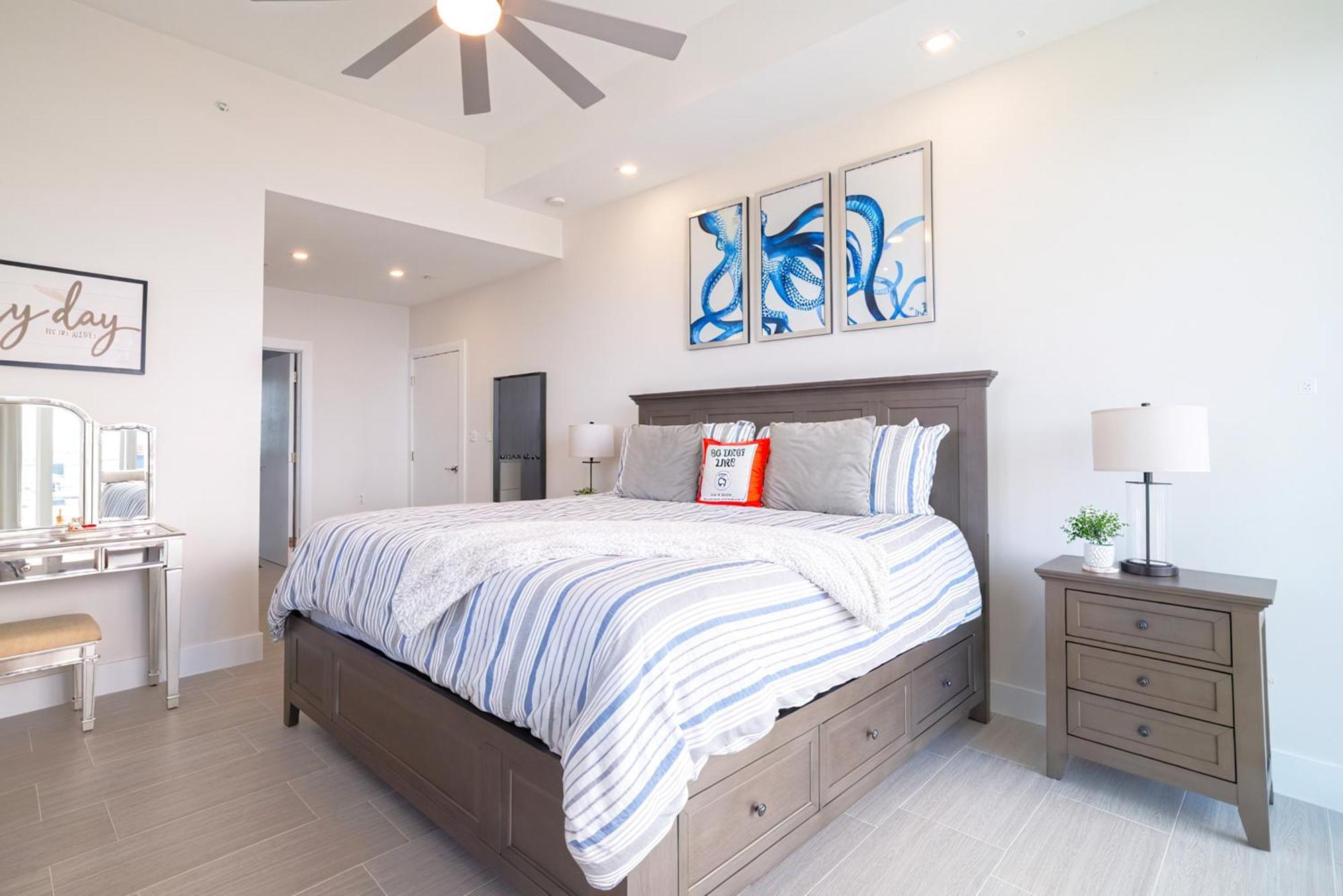 Lighthouse Point Residences Apartment