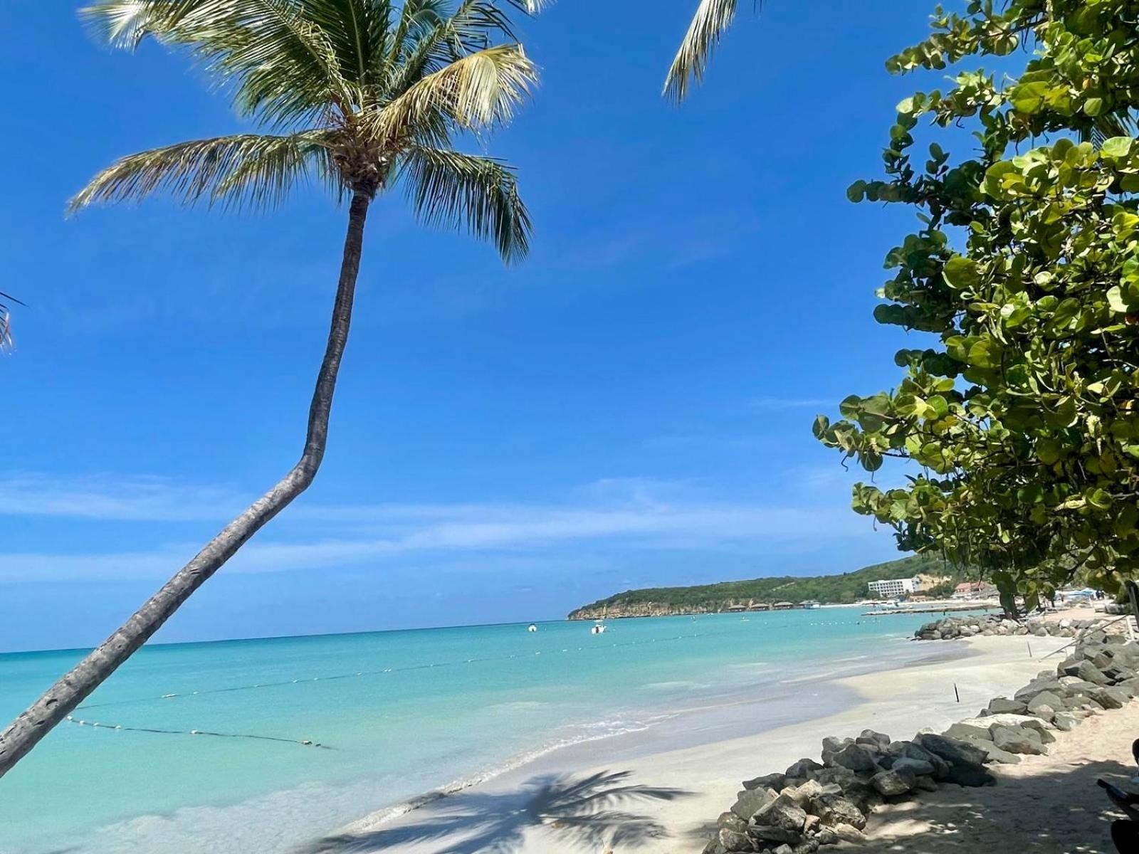 Villa Rare 3 Bedroom Ocean View With Private Pool *