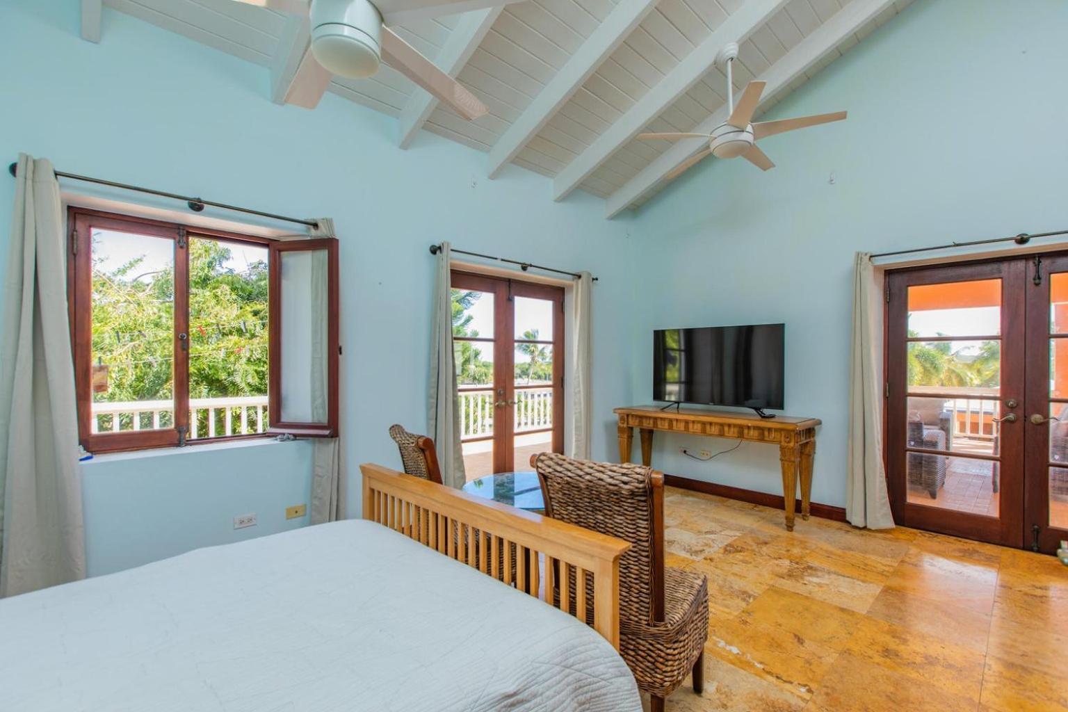 Pousada Welcome To Walk To The Located Walking Distance To The And Caye Marina *