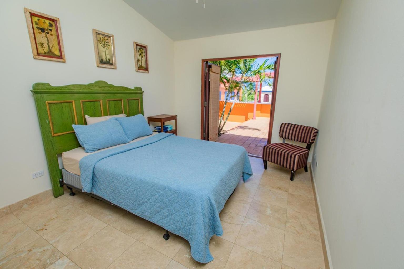 Welcome To Walk To The Located Walking Distance To The And Caye Marina Pousada