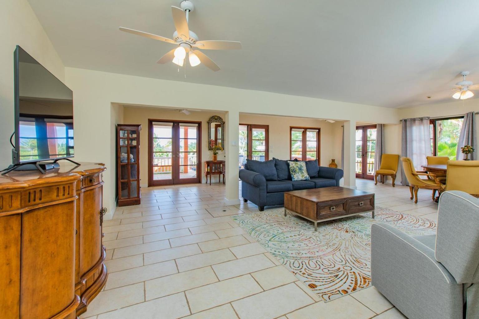 Pousada Welcome To Walk To The Located Walking Distance To The And Caye Marina Christiansted