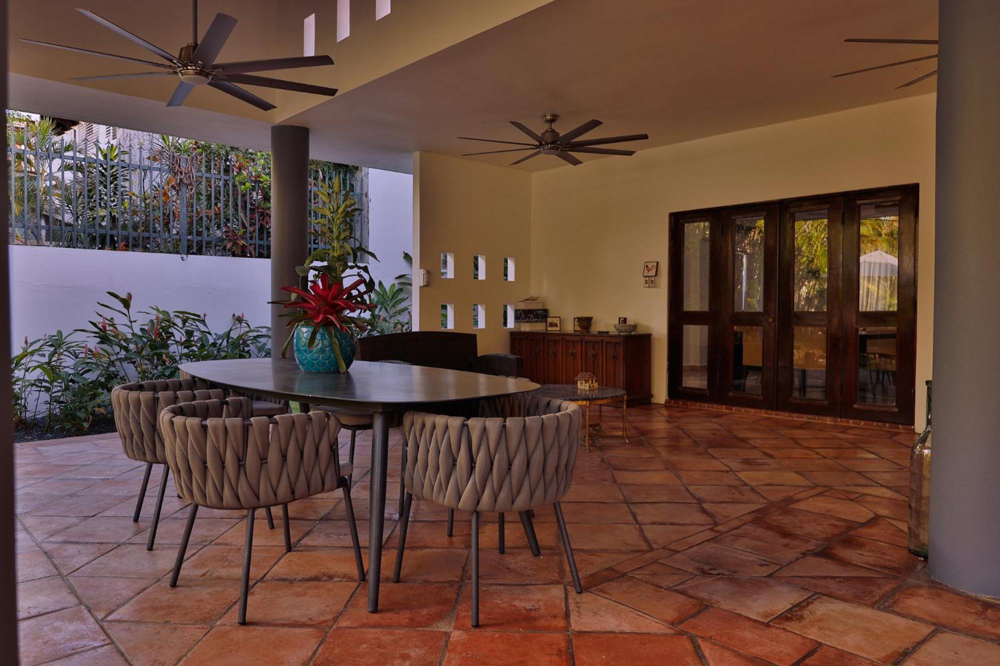 Ola Boutique Hotel