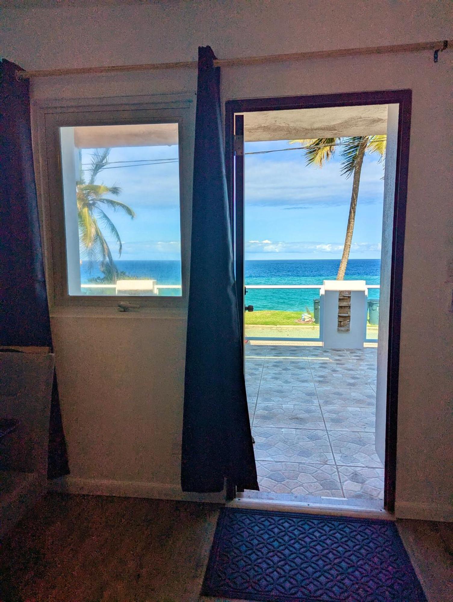 Modern Oceanfront * Arecibo