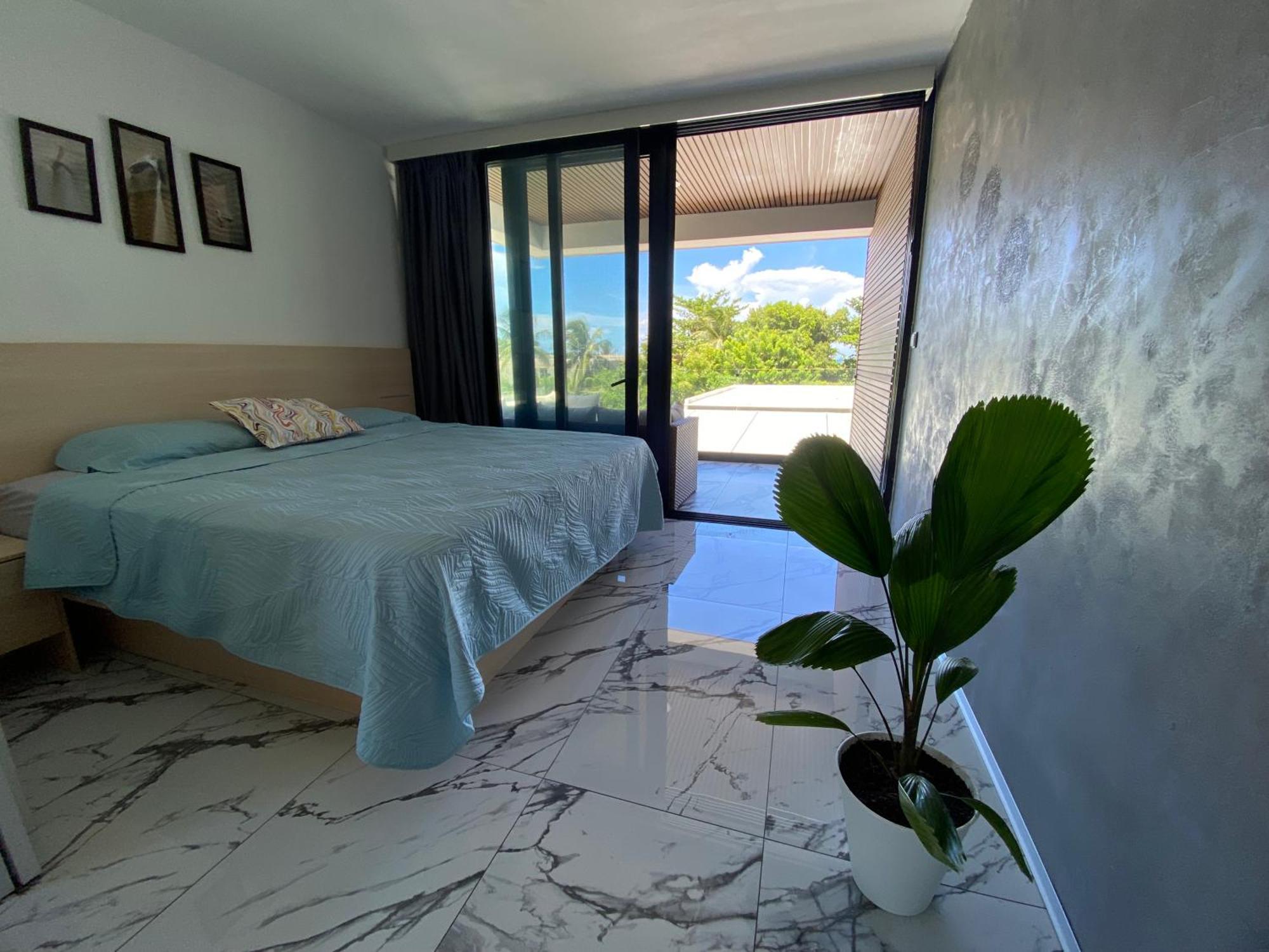 Hotel Surf One *