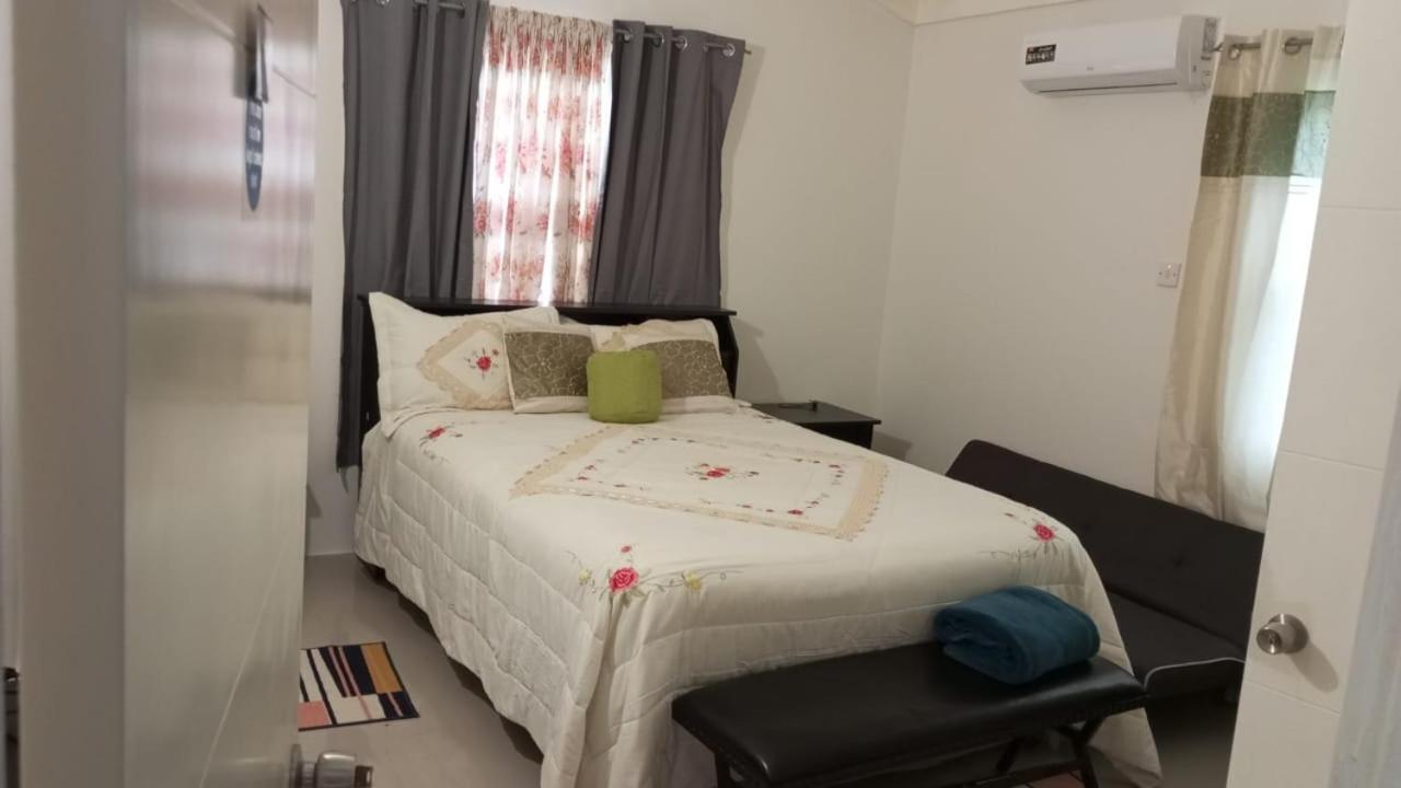 J Ochi Apartment