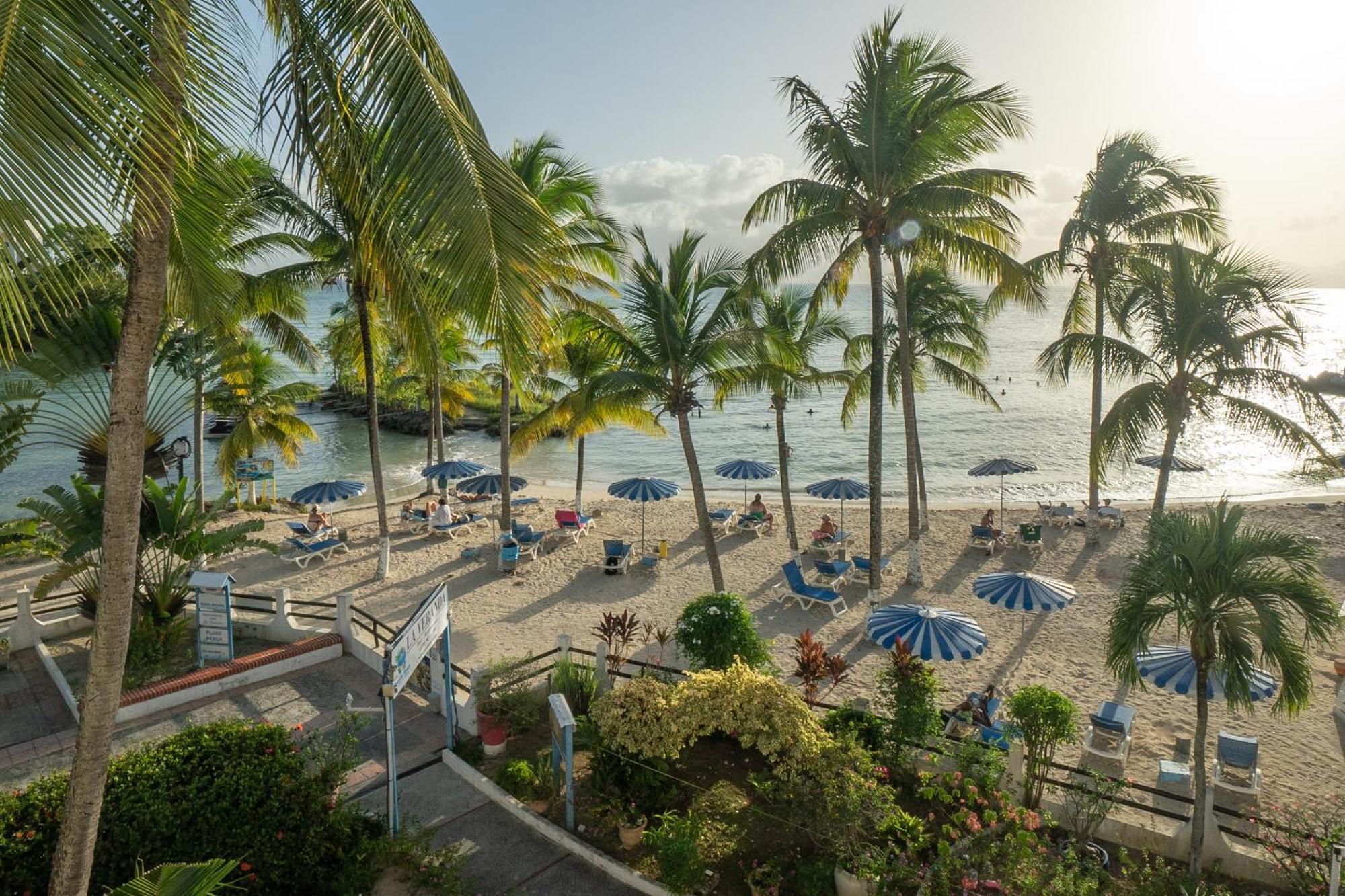 Hotel Canella Beach 3*