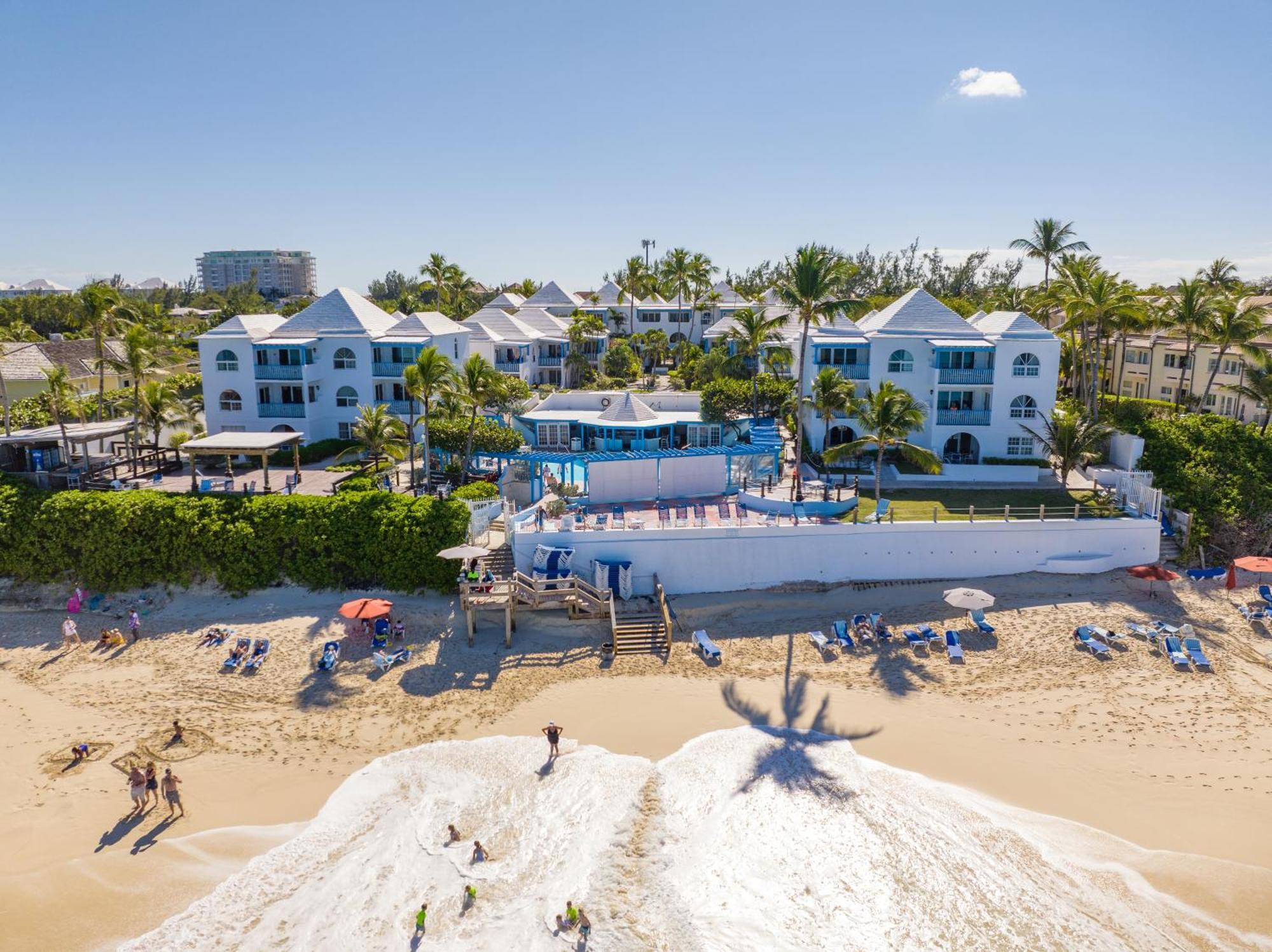 Deluxe Sea View At Paradise Island Club