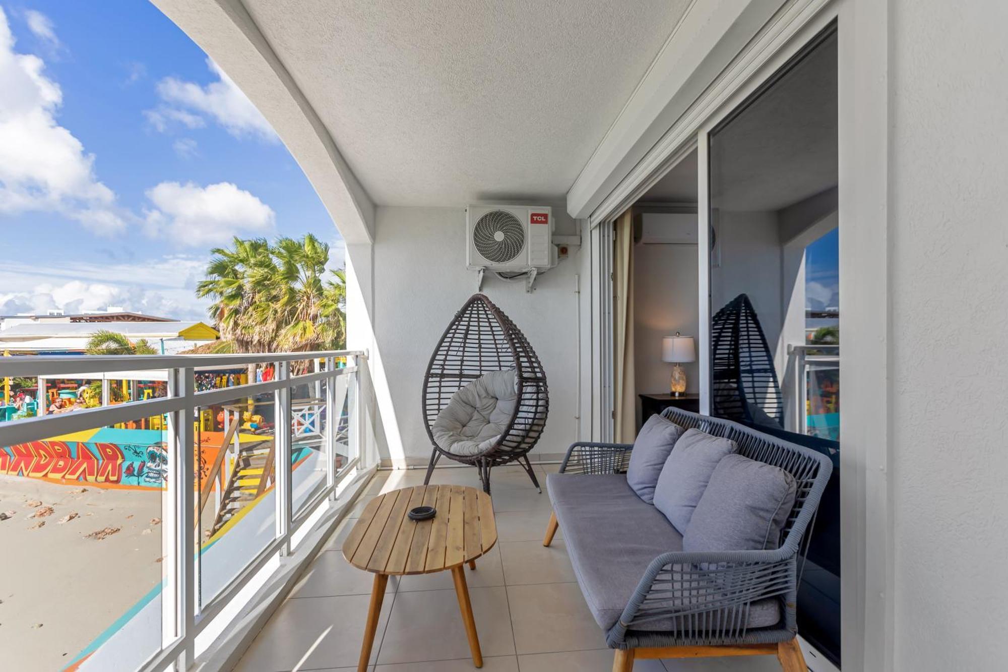 Apartment House - Bar - 1 Bedroom *