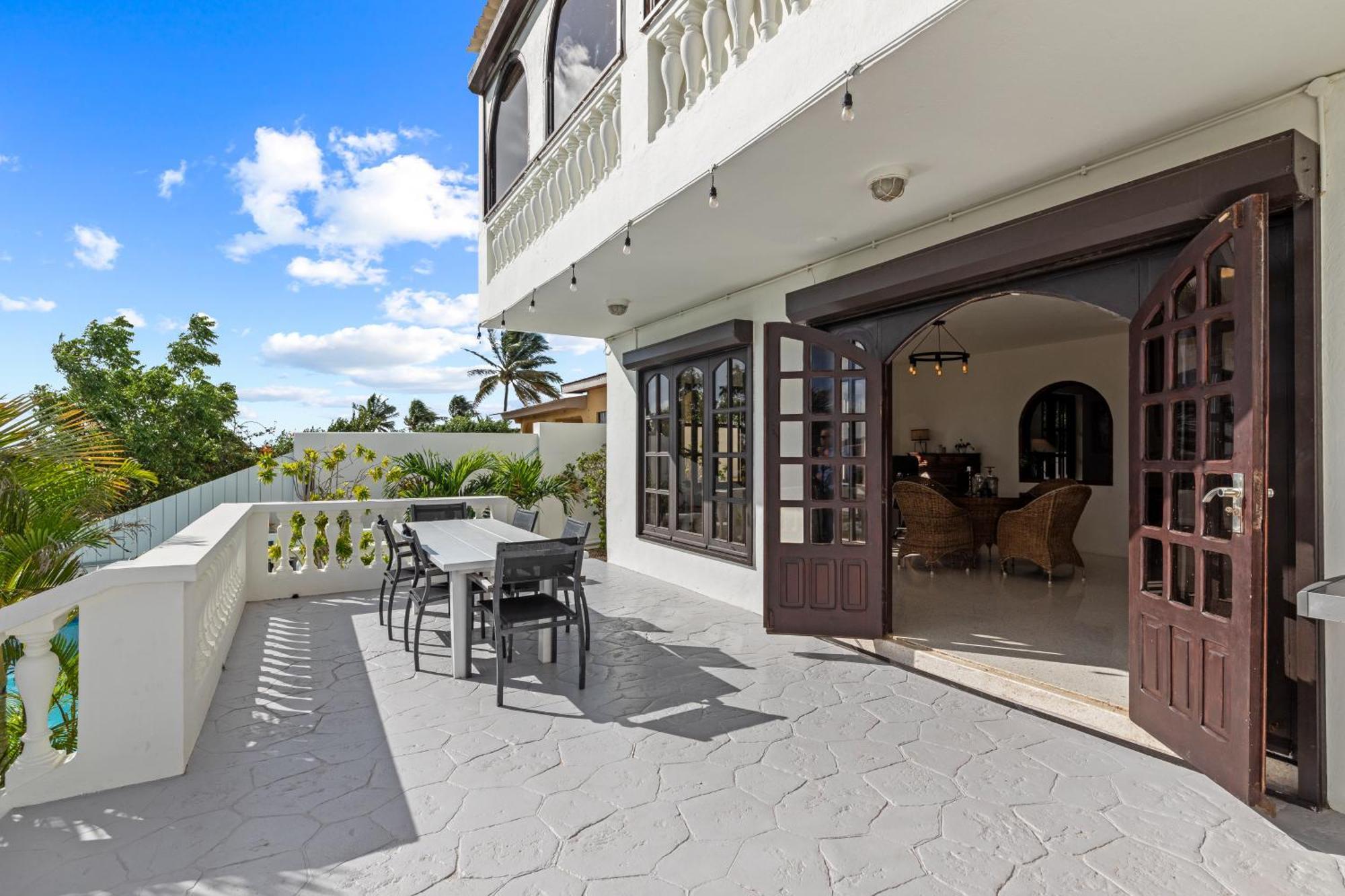 Million Dollar View Spanish Hacienda Style Luxury In Villa