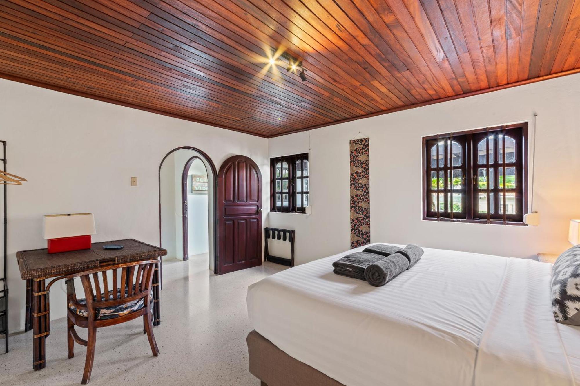 Villa Million Dollar View Spanish Hacienda Style Luxury In *
