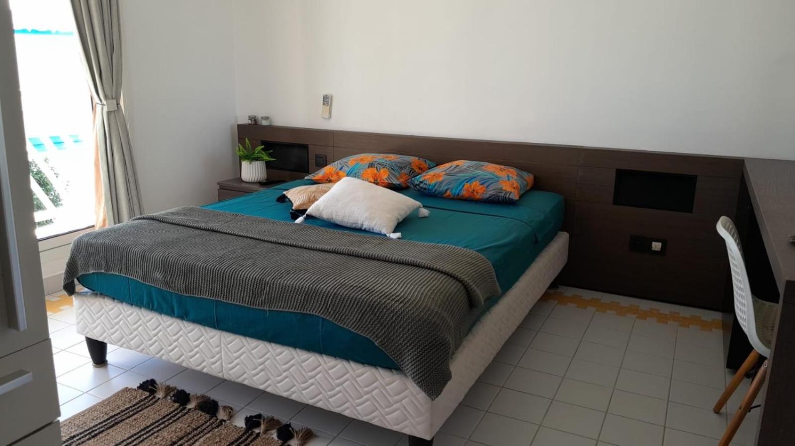 Apartment Bord De Avec Piscine - Le Manganao, Saint-francois *